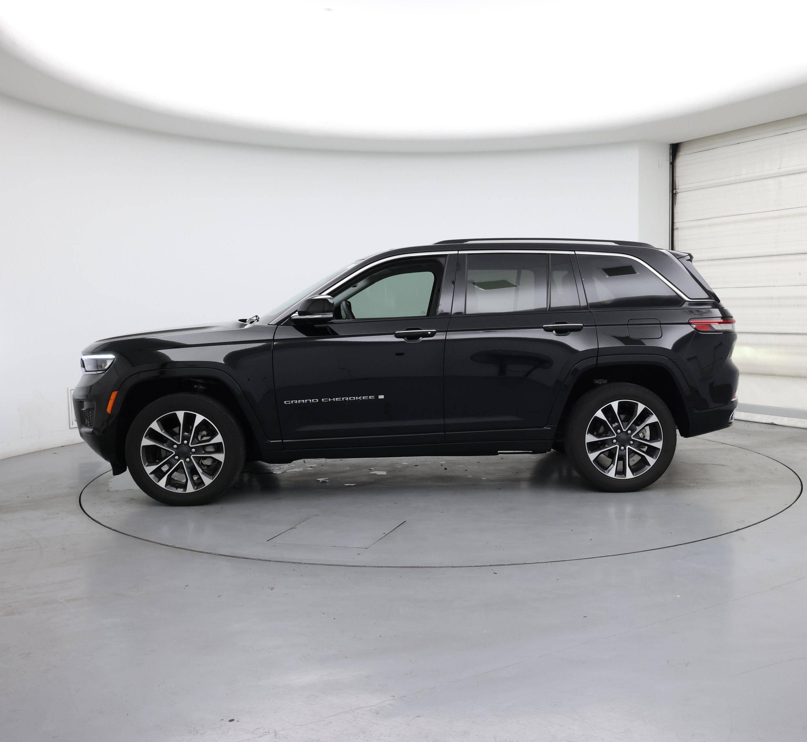 Thumbnail: 2023 Jeep Grand Cherokee - 3