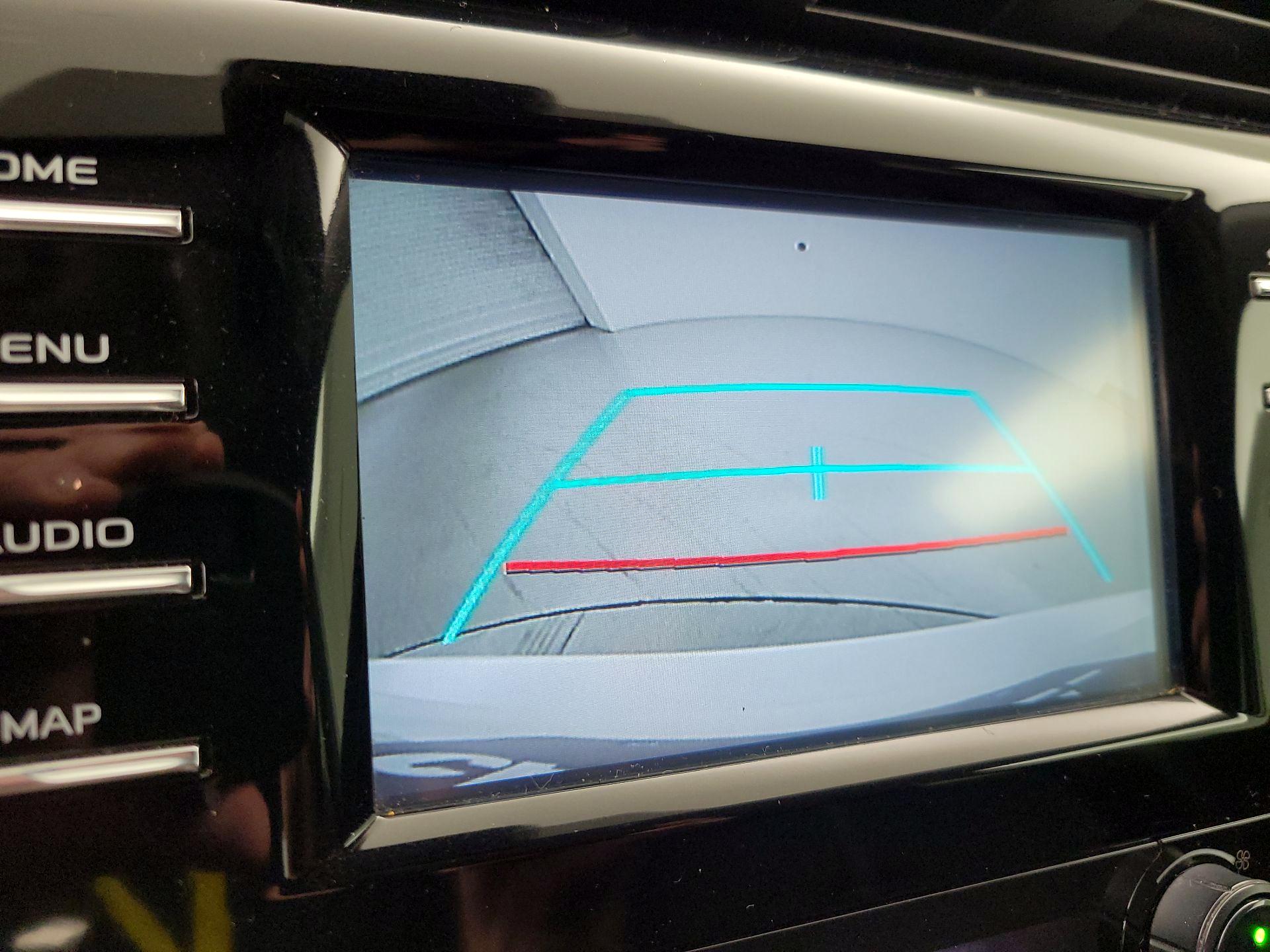 Thumbnail: 2019 Toyota Camry - 14