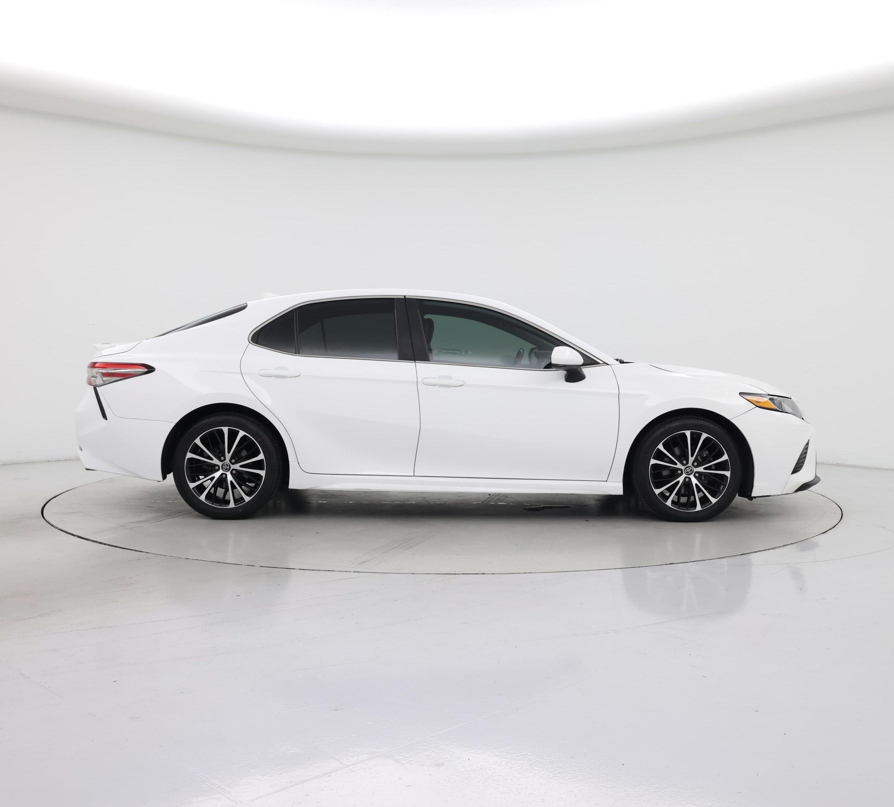 Thumbnail: 2019 Toyota Camry - 7