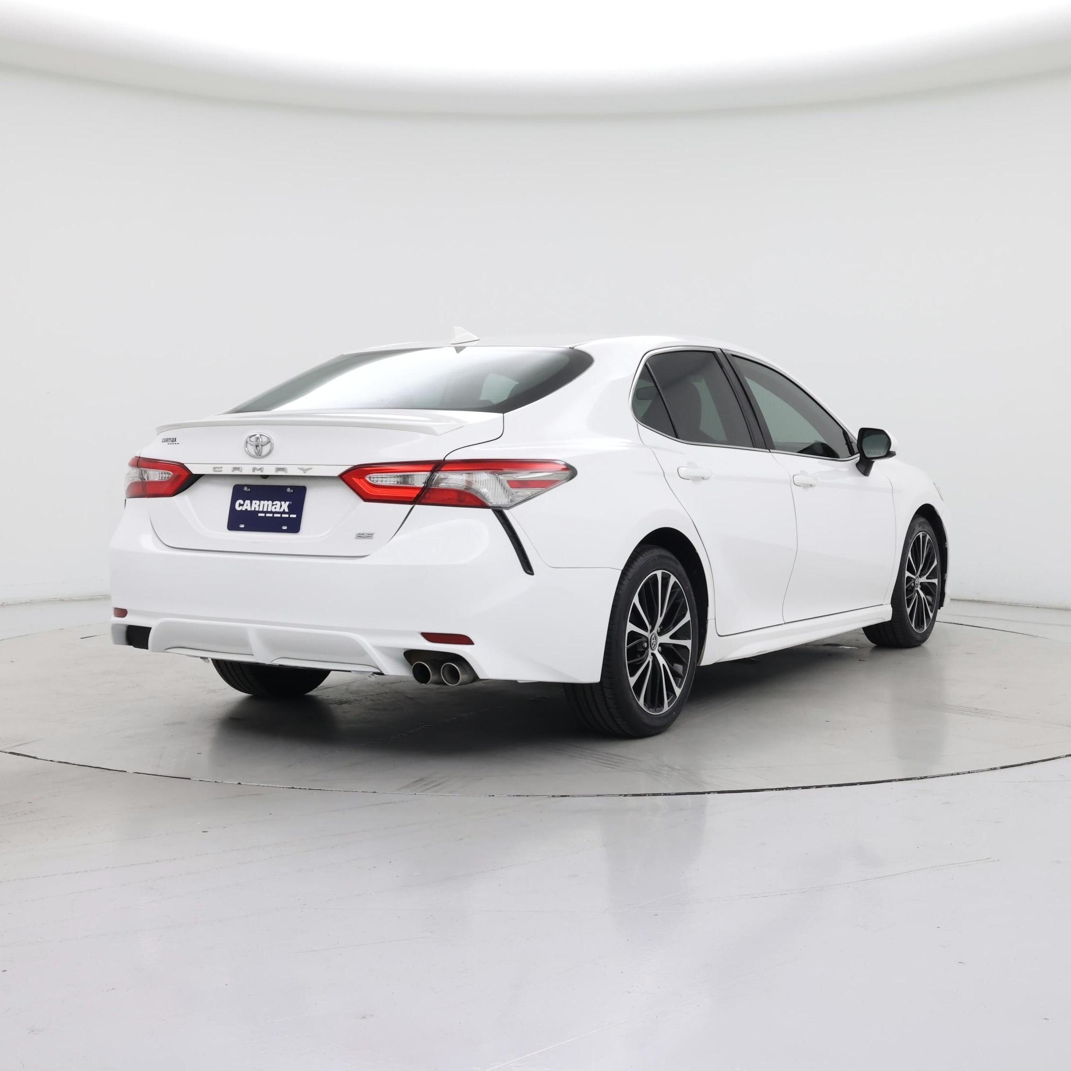 Thumbnail: 2019 Toyota Camry - 8