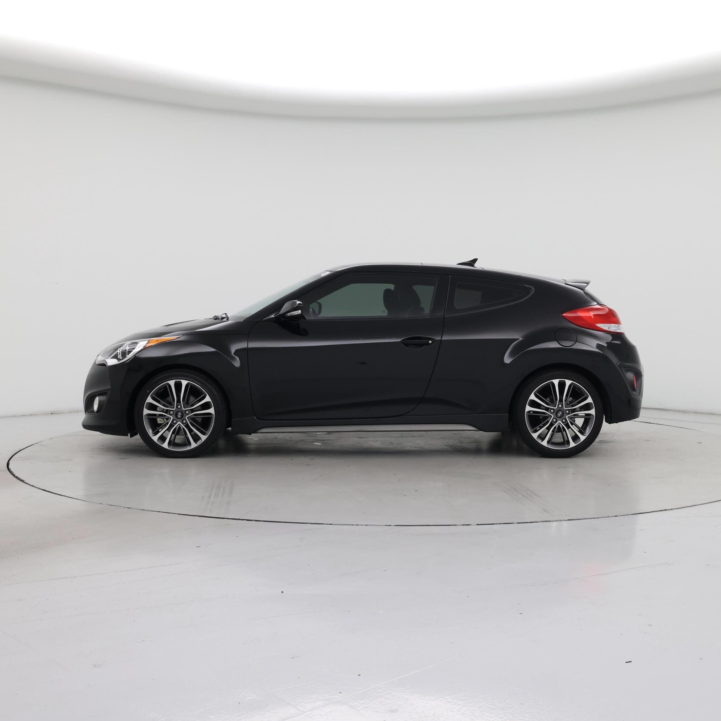 Thumbnail: 2016 Hyundai Veloster - 3