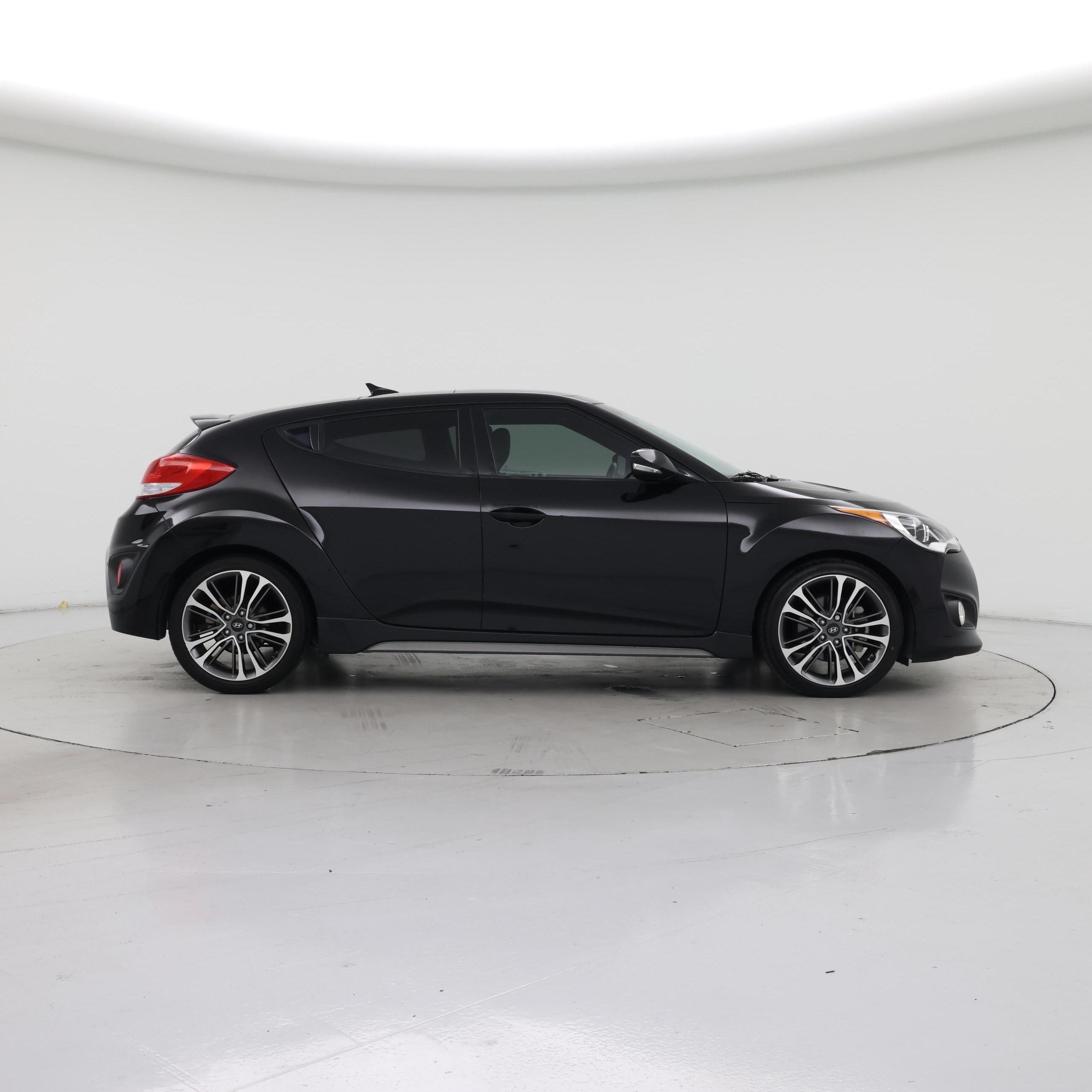 Thumbnail: 2016 Hyundai Veloster - 7