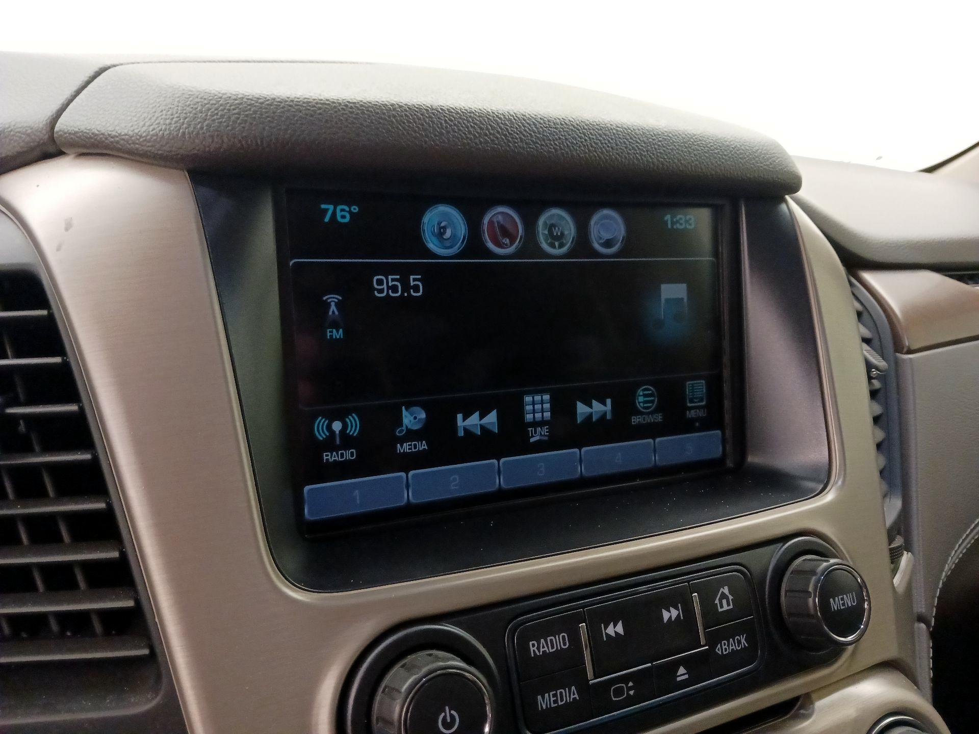 Thumbnail: 2020 GMC Yukon XL - 16