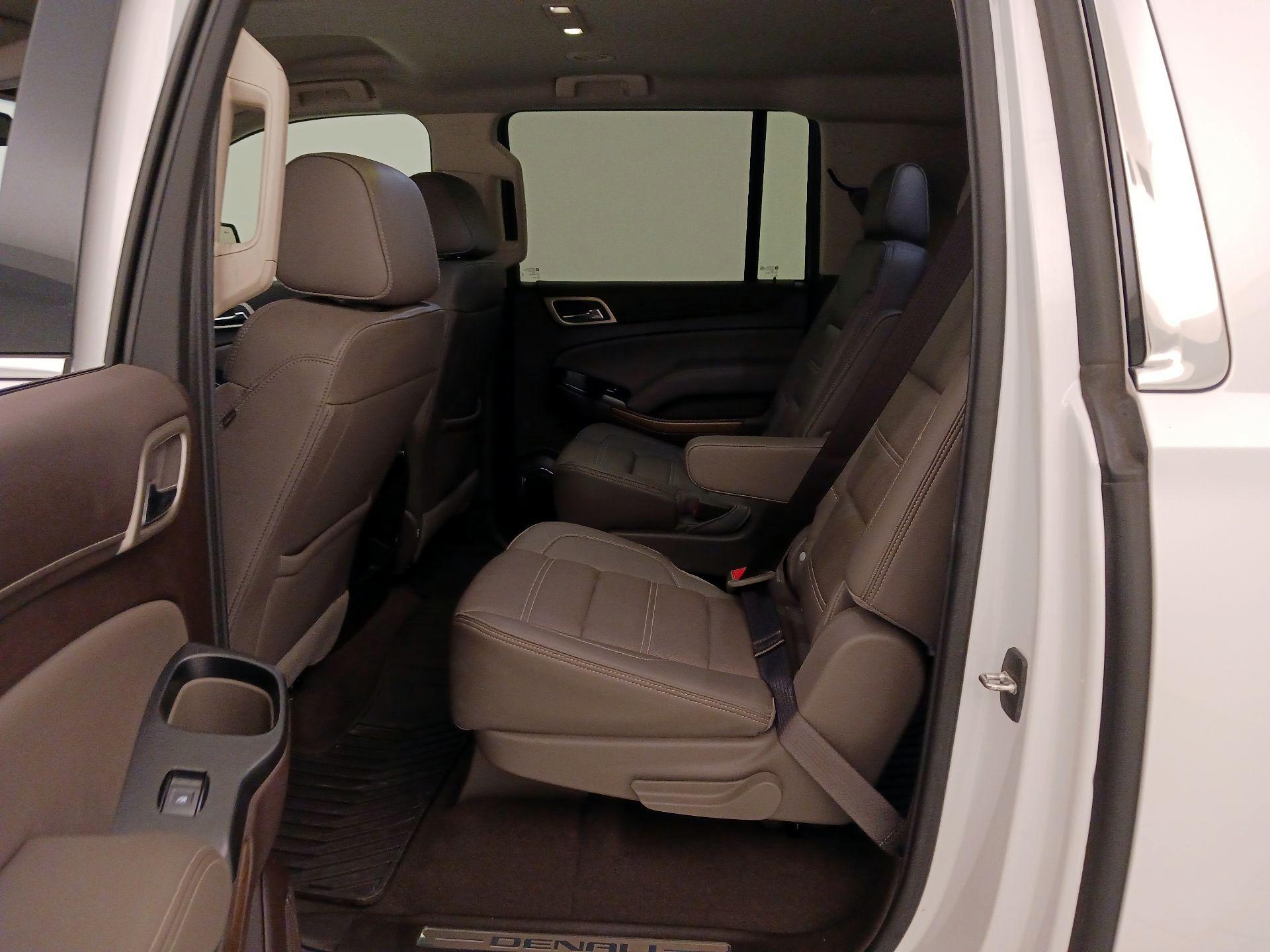 Thumbnail: 2020 GMC Yukon XL - 20