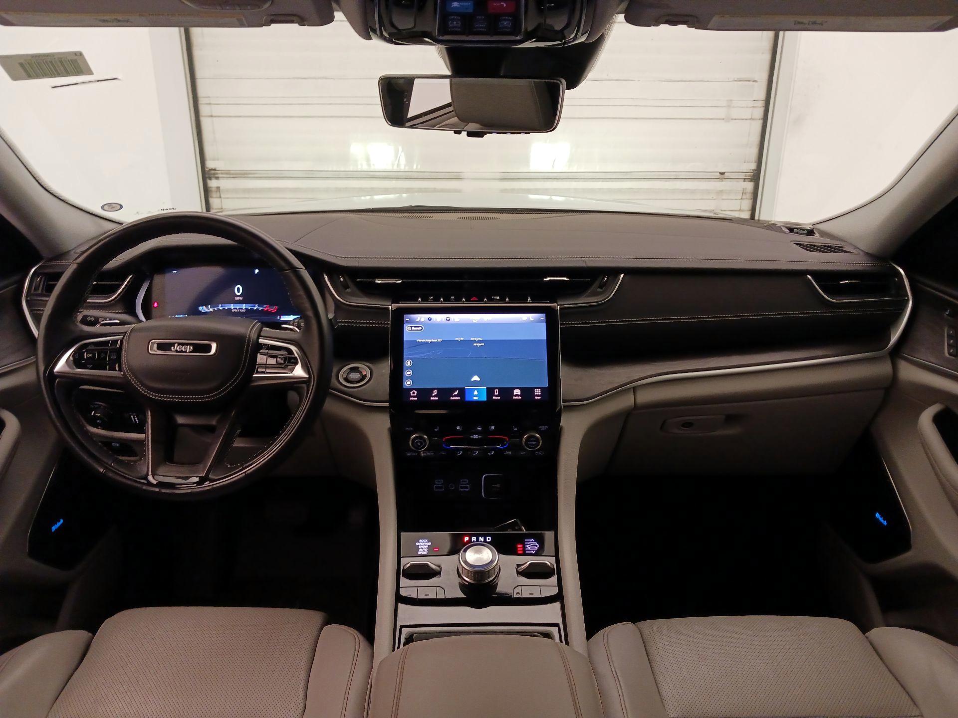 Thumbnail: 2022 Jeep Grand Cherokee L - 8