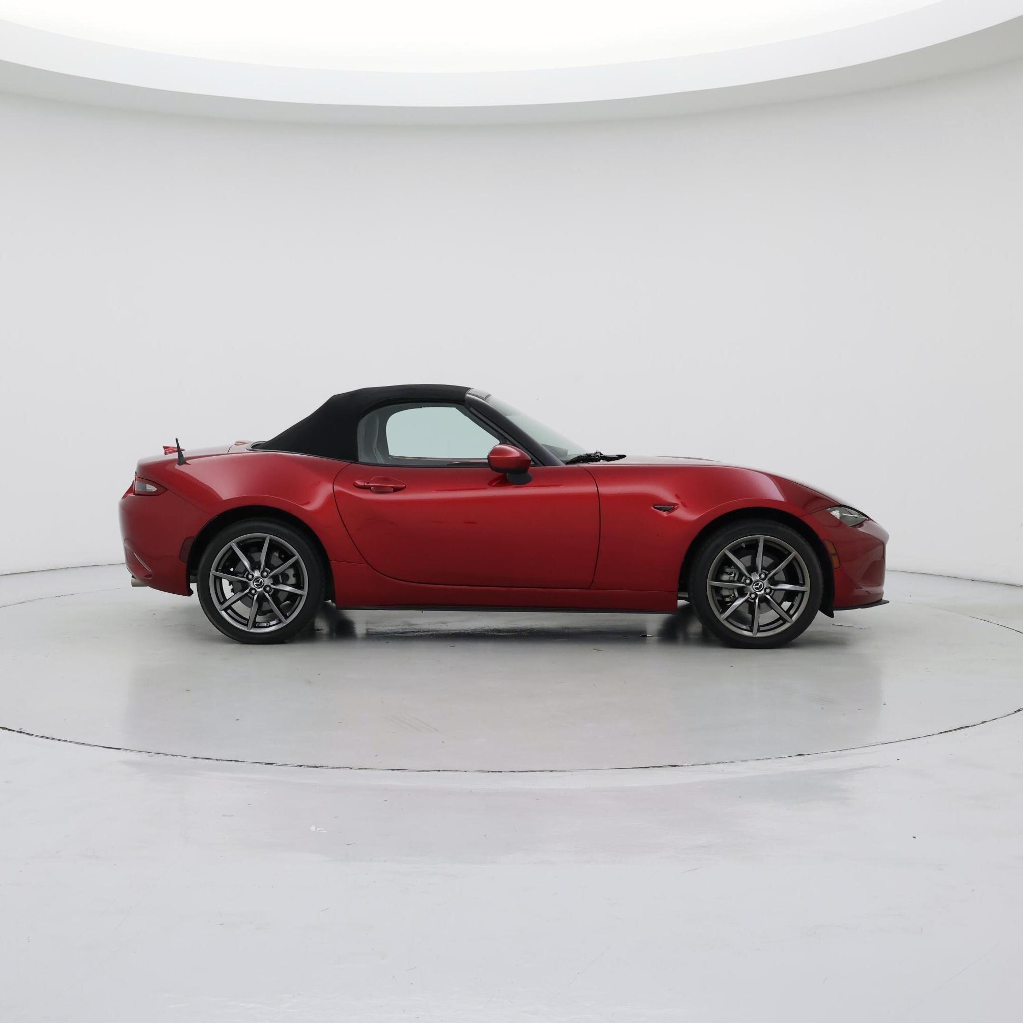 Thumbnail: 2019 Mazda MX-5 Miata - 7