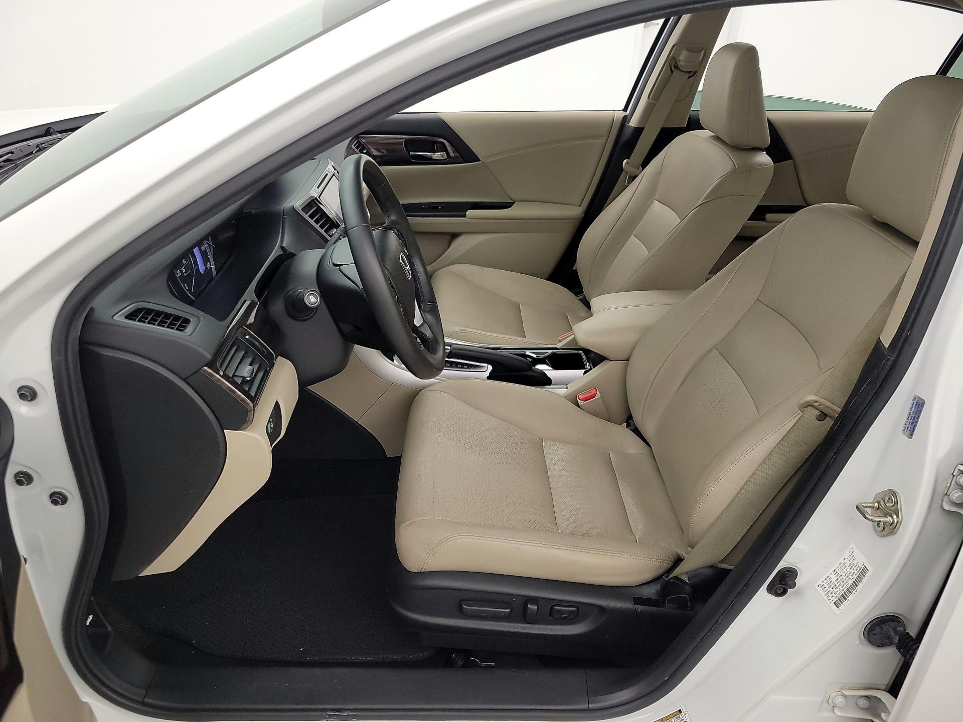 Thumbnail: 2016 Honda Accord - 11