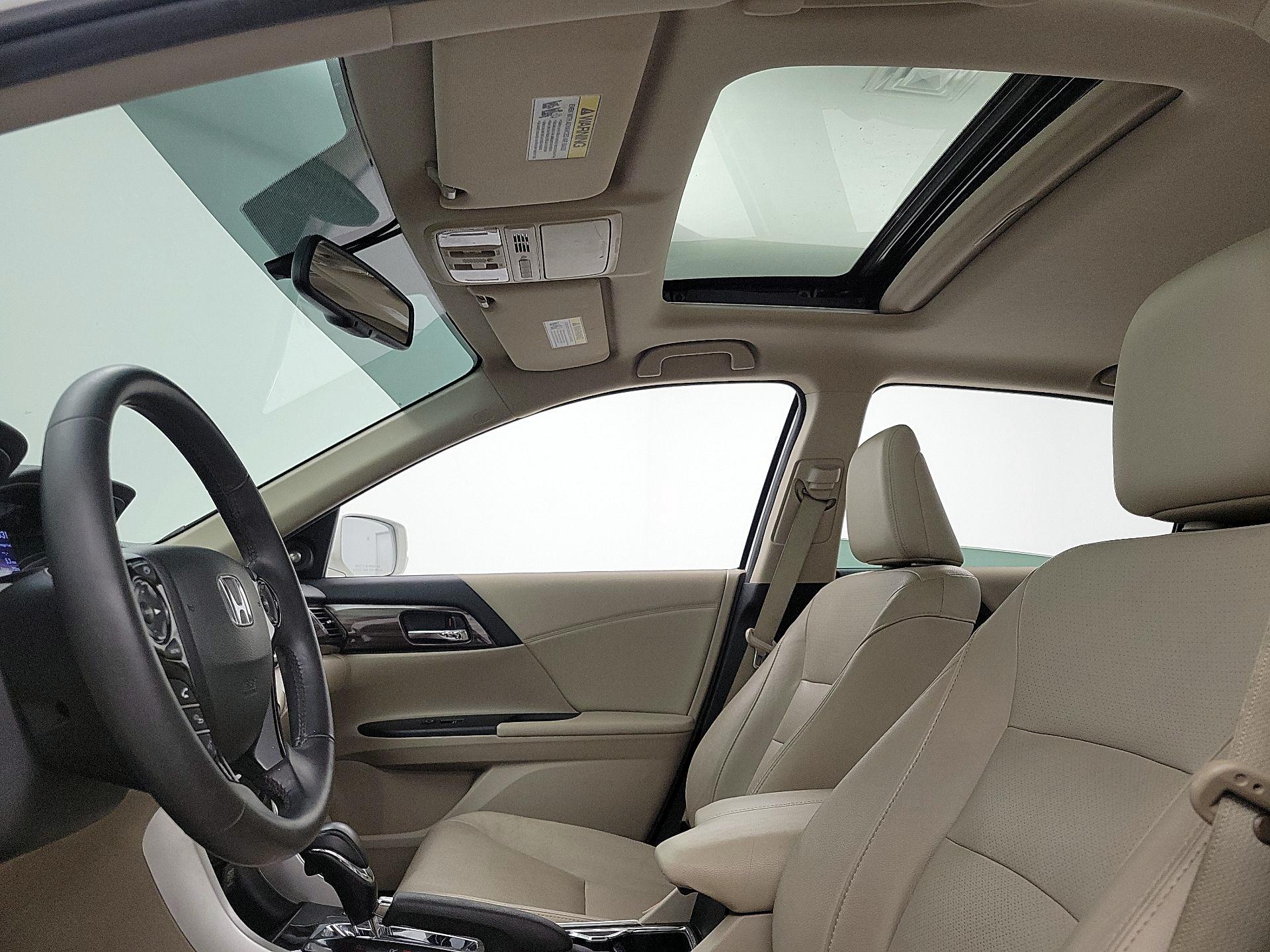Thumbnail: 2016 Honda Accord - 19