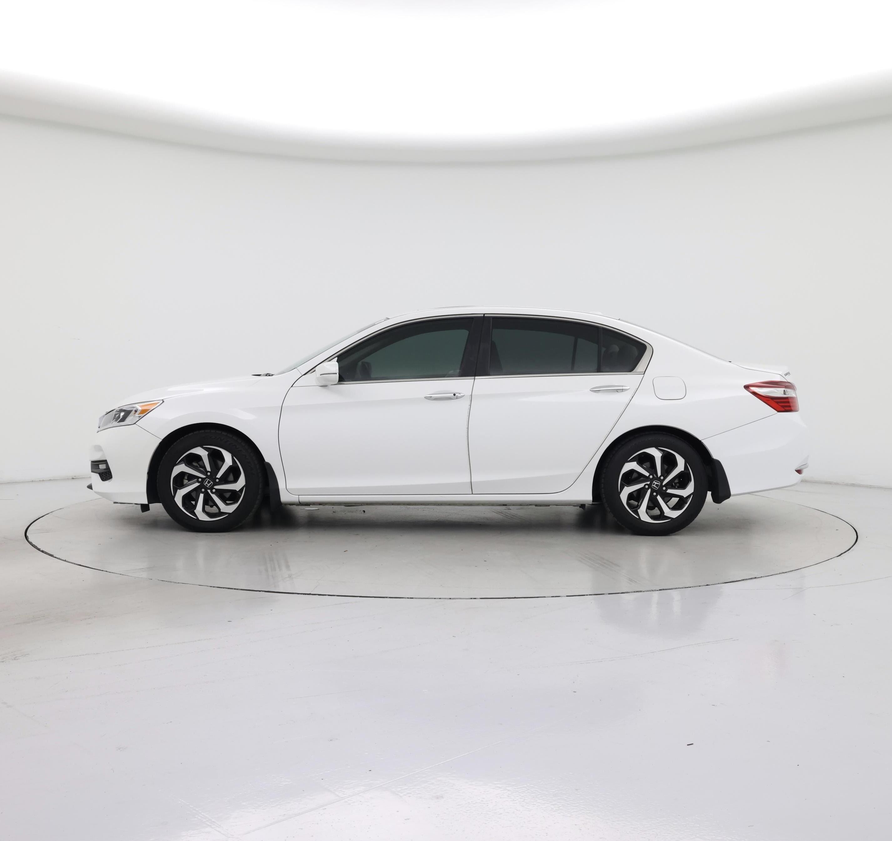 Thumbnail: 2016 Honda Accord - 3