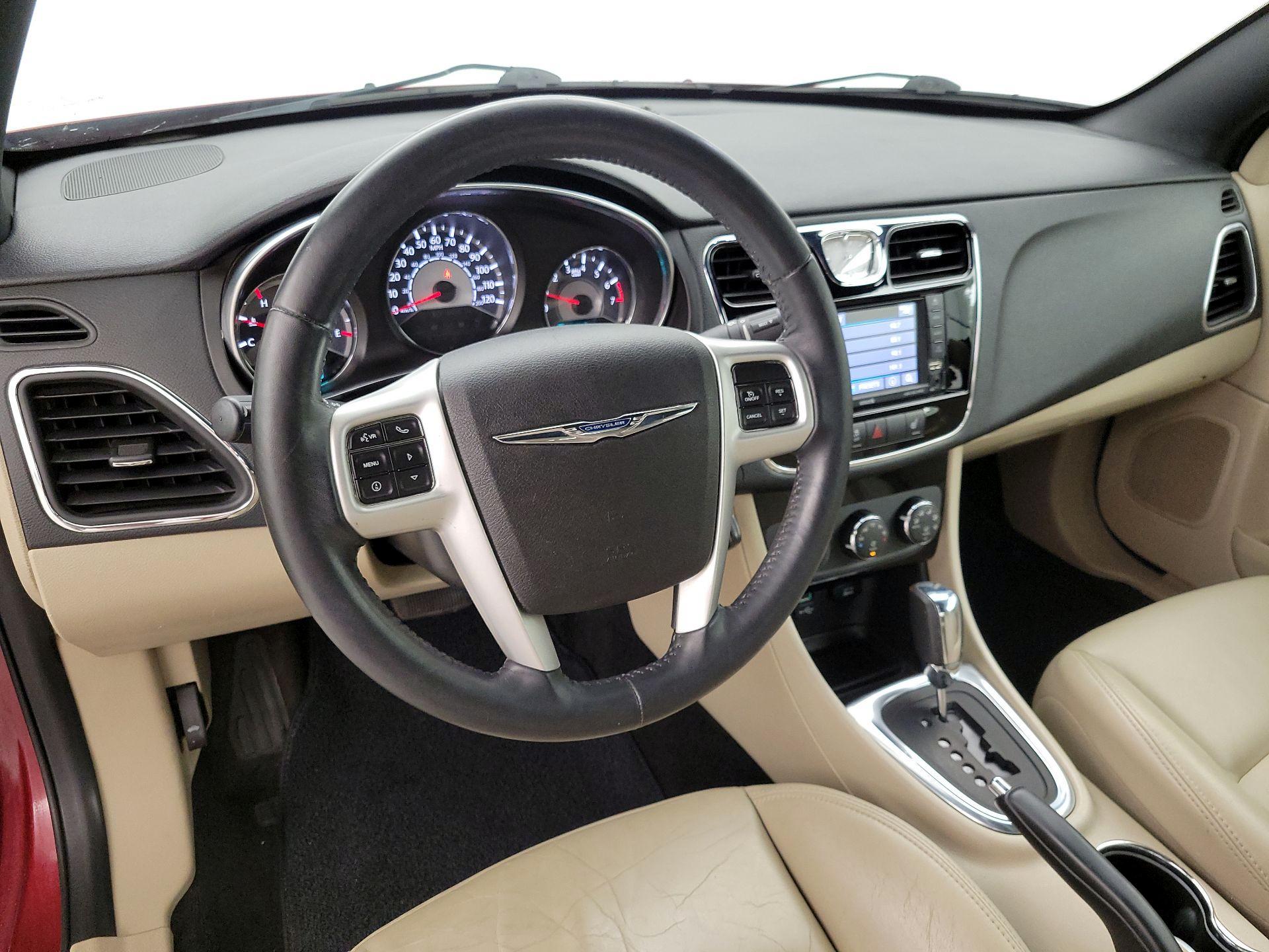 Thumbnail: 2014 Chrysler 200 - 9