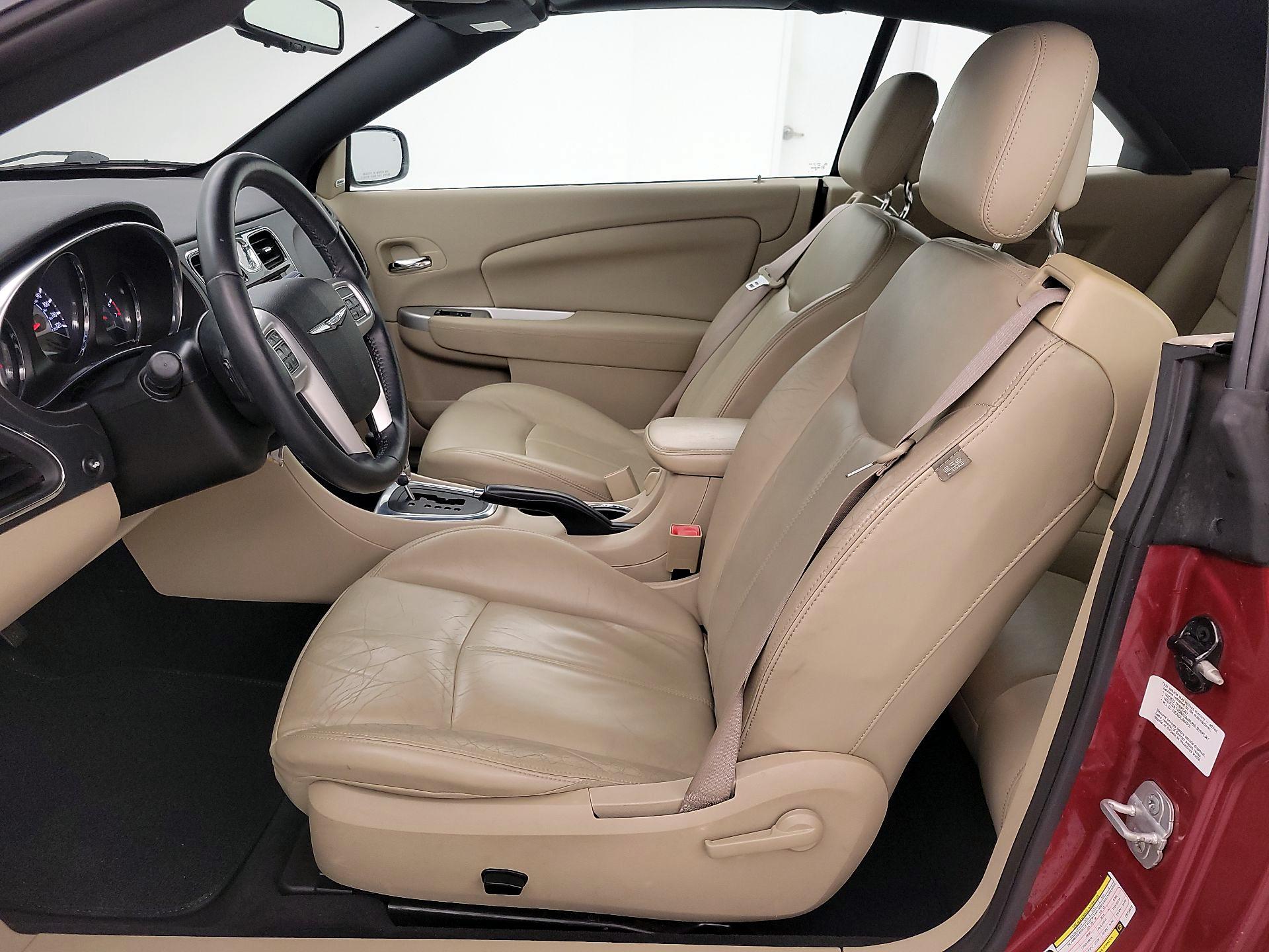 Thumbnail: 2014 Chrysler 200 - 11