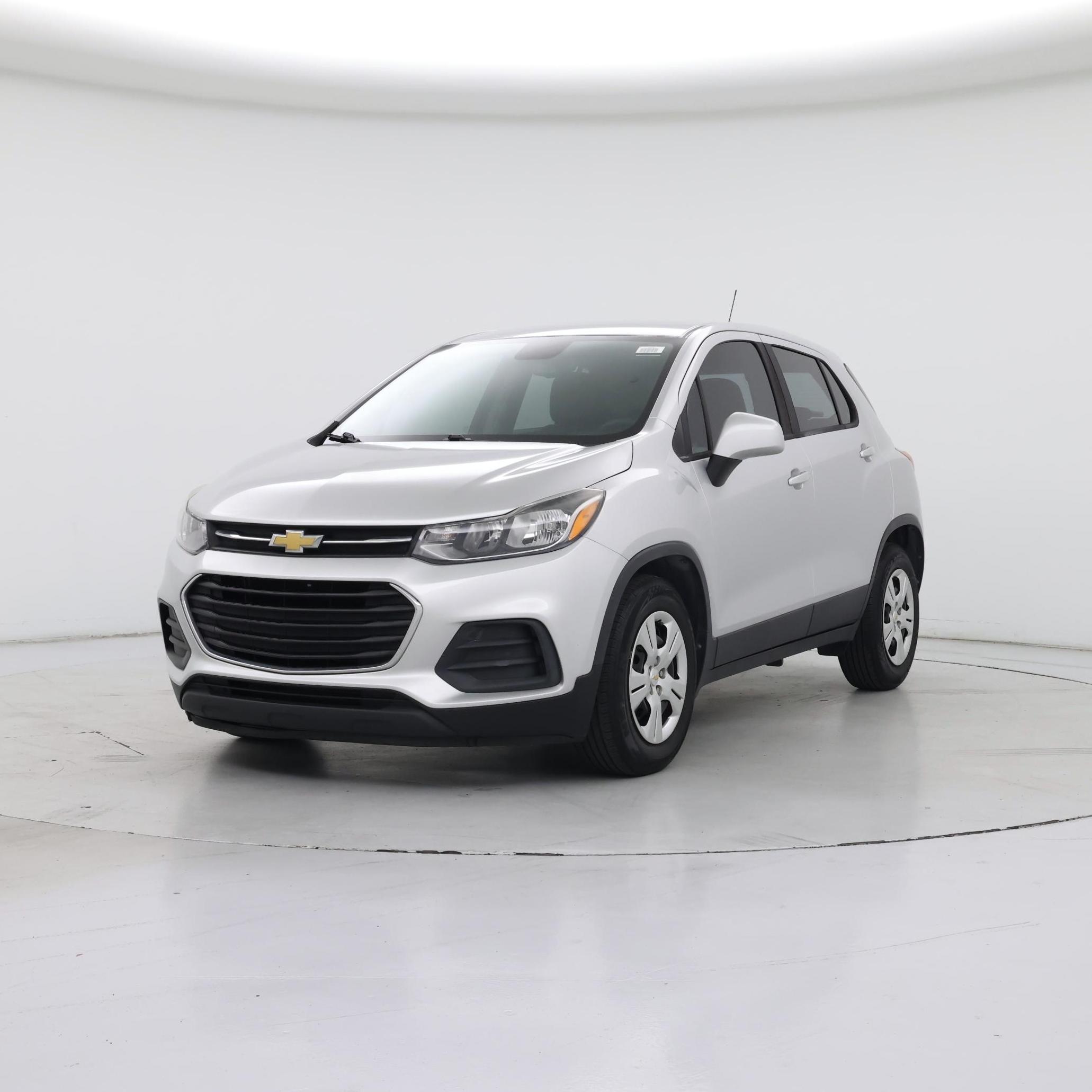 Thumbnail: 2017 Chevrolet Trax - 4