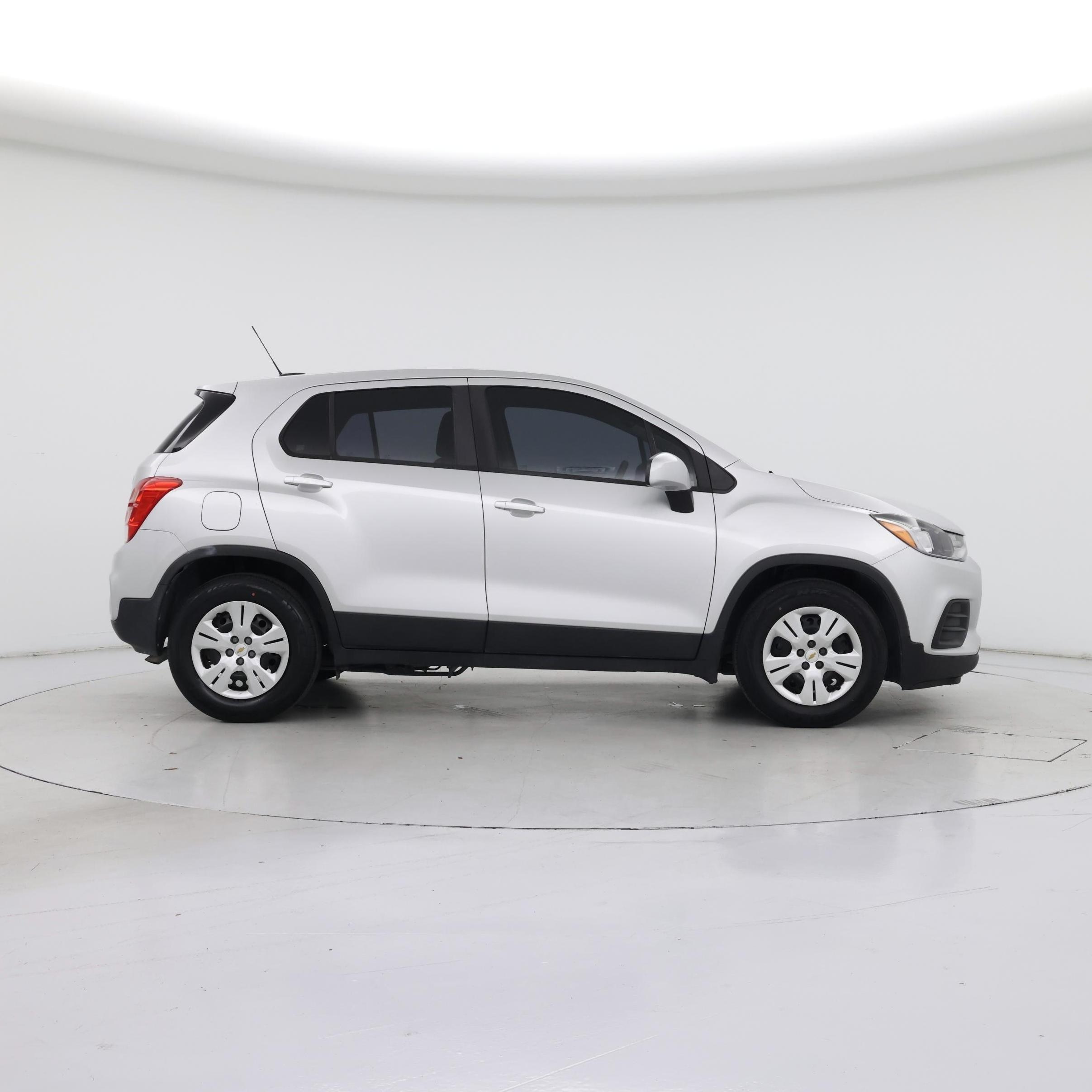 Thumbnail: 2017 Chevrolet Trax - 7