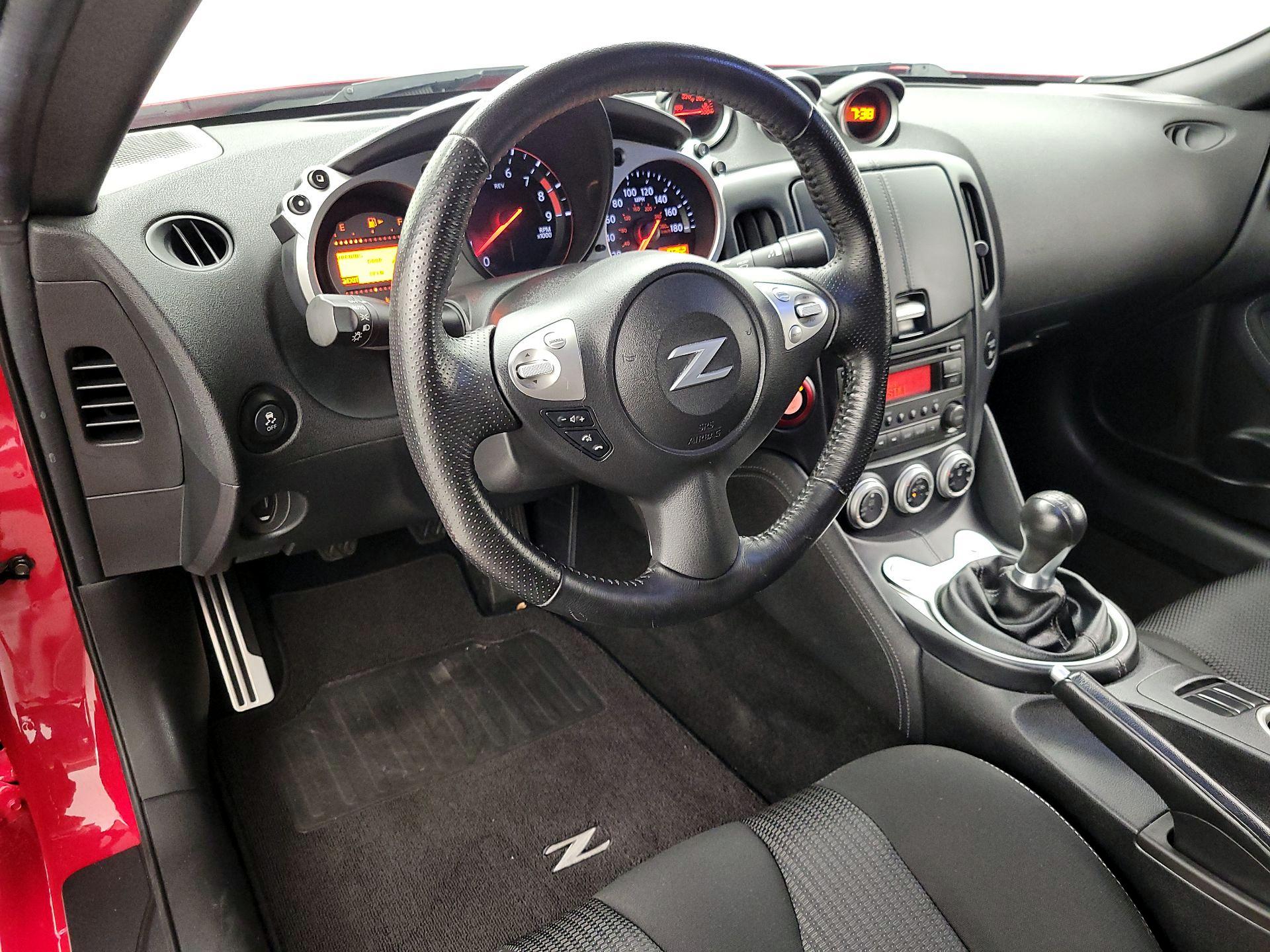 Thumbnail: 2016 Nissan Z - 9