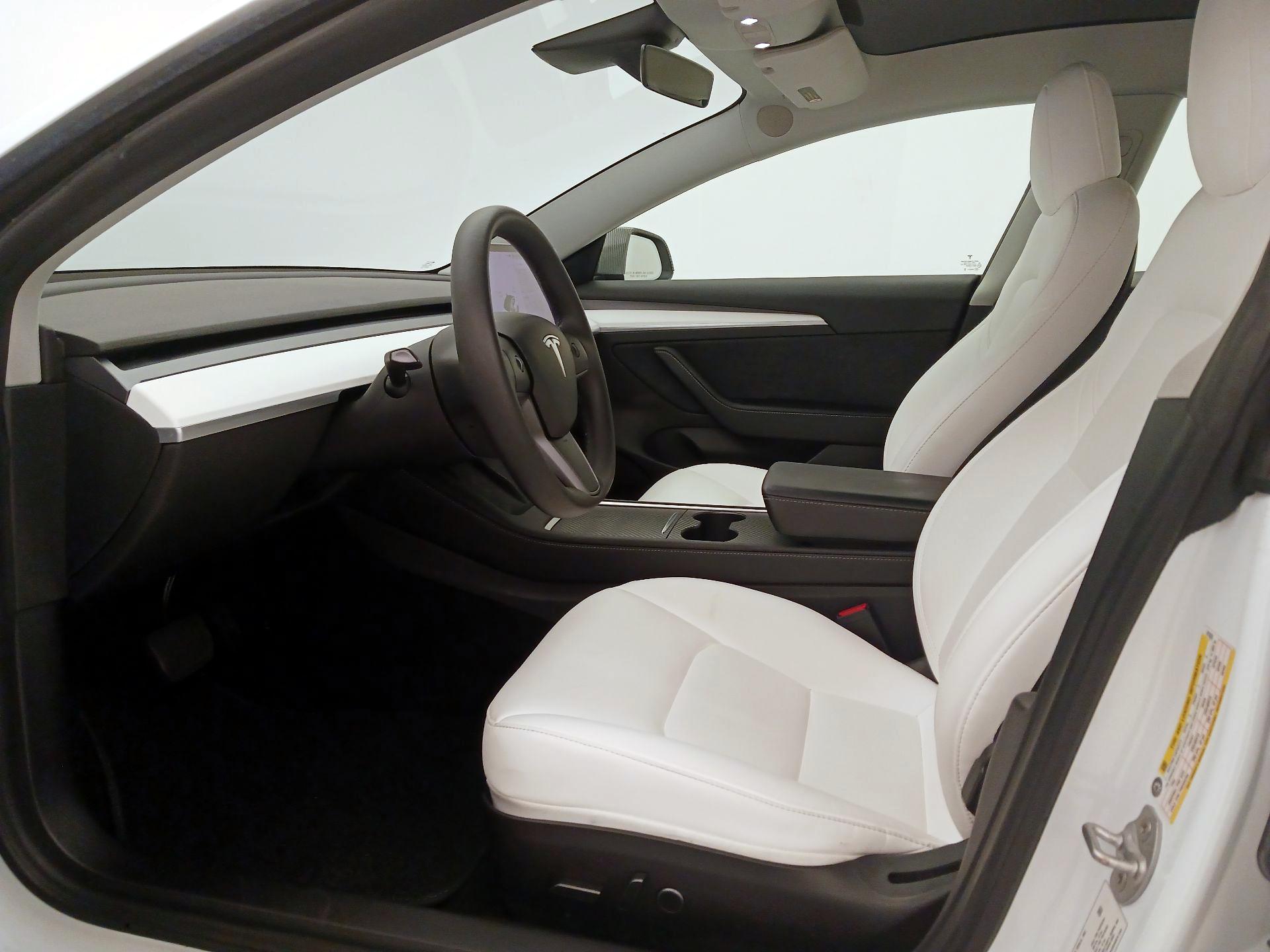 Thumbnail: 2021 Tesla Model 3 - 11