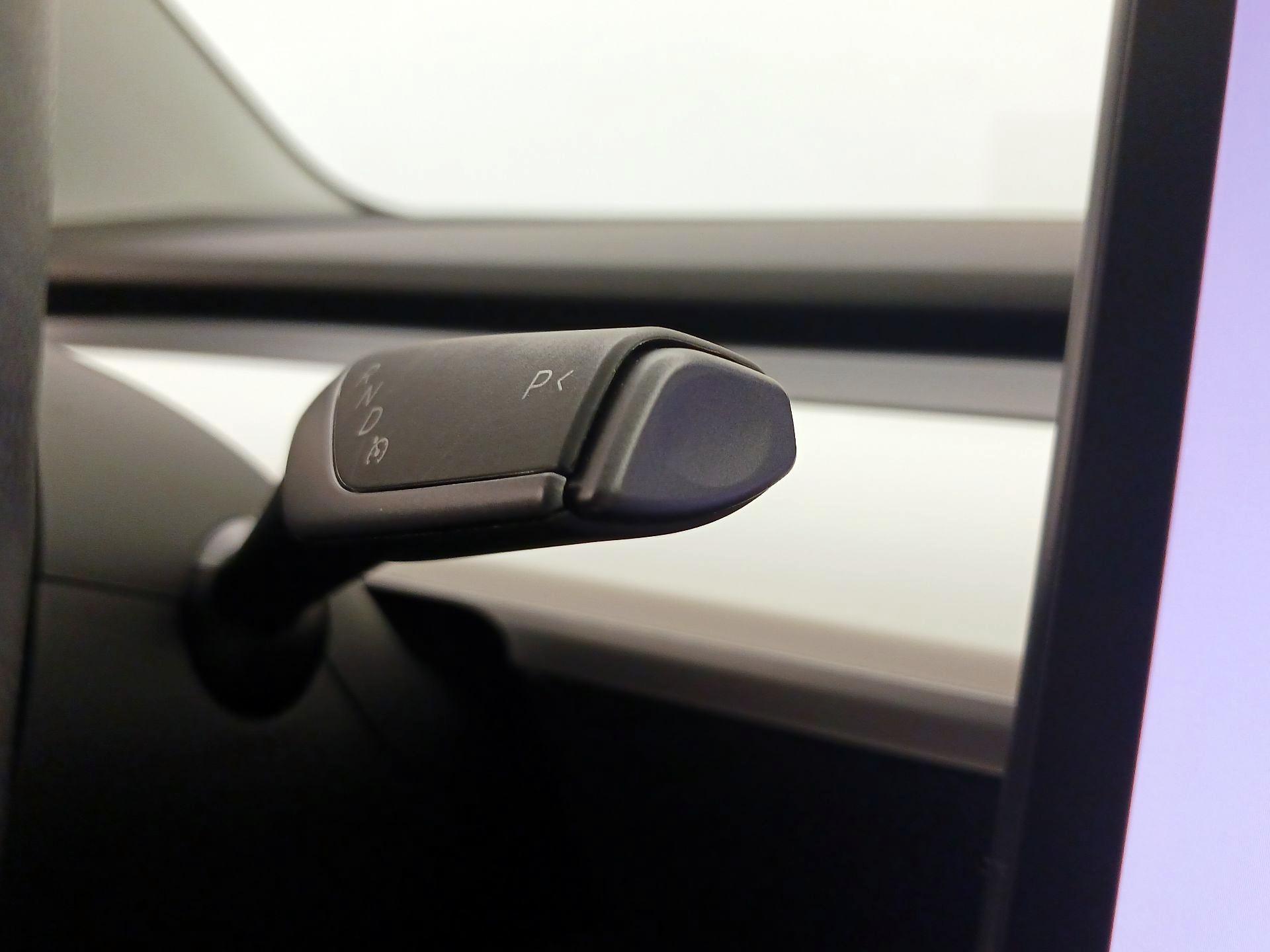 Thumbnail: 2021 Tesla Model 3 - 17
