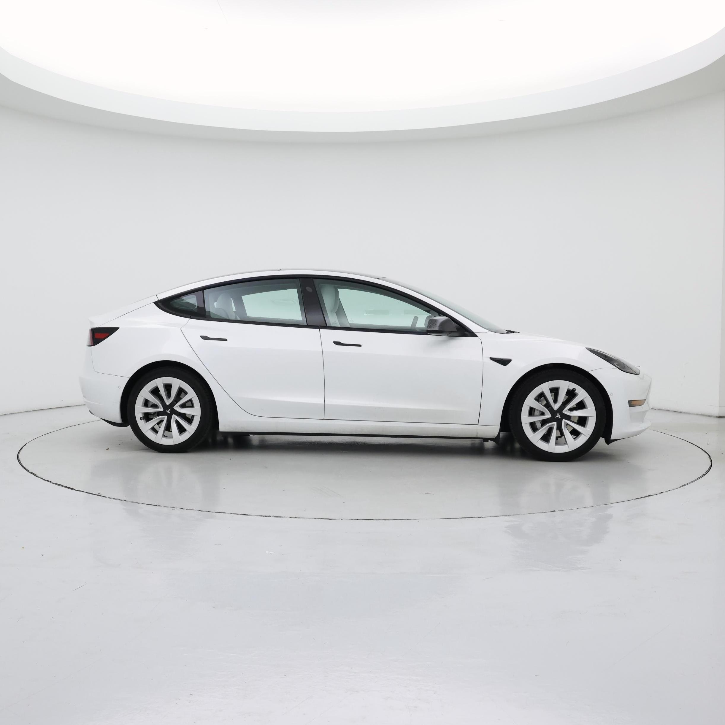 Thumbnail: 2021 Tesla Model 3 - 7
