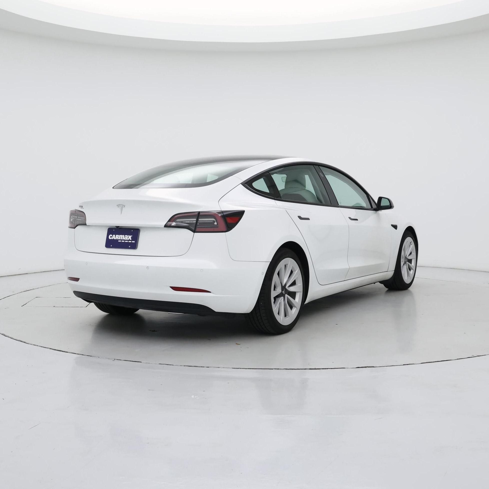 Thumbnail: 2021 Tesla Model 3 - 8