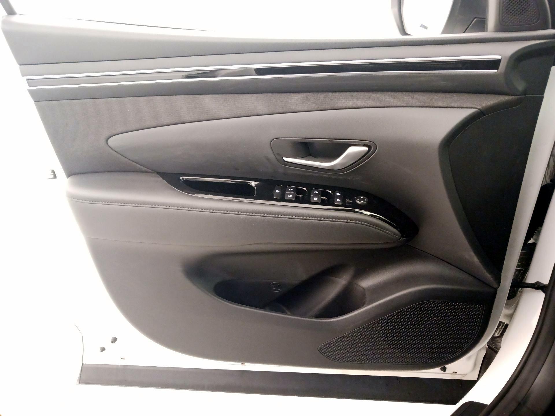 Thumbnail: 2023 Hyundai Tucson - 12