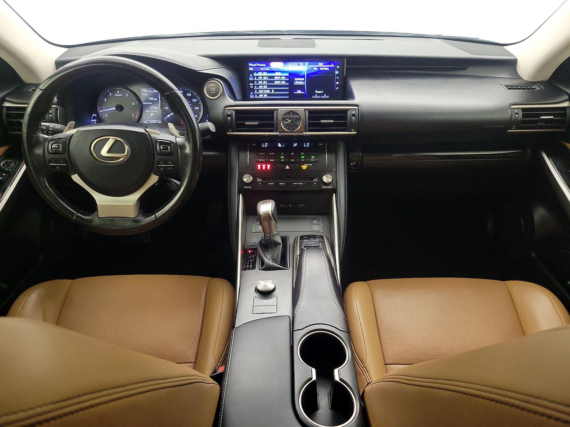 Thumbnail: 2017 Lexus IS - 9
