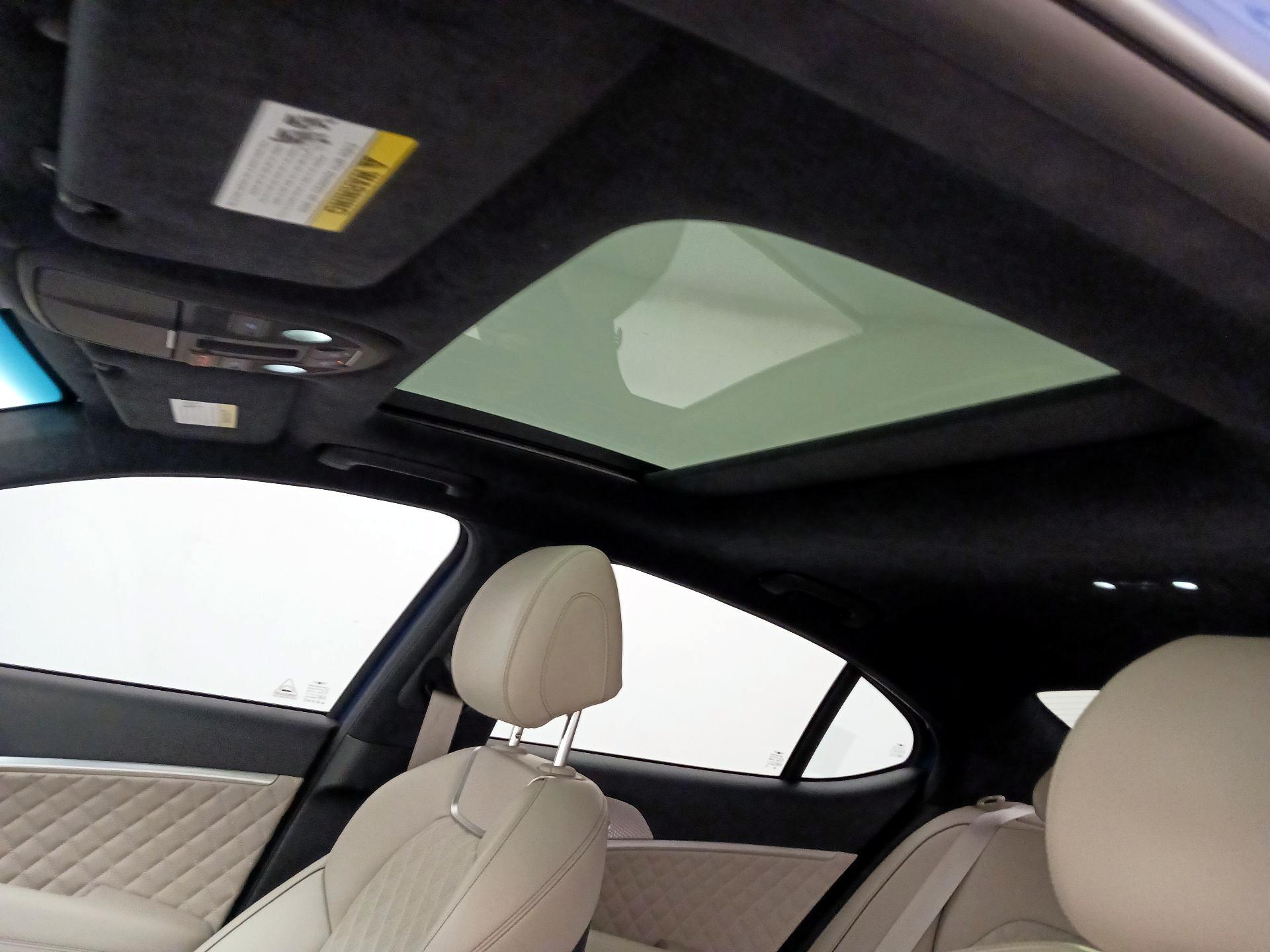 Thumbnail: 2022 Genesis G70 - 20