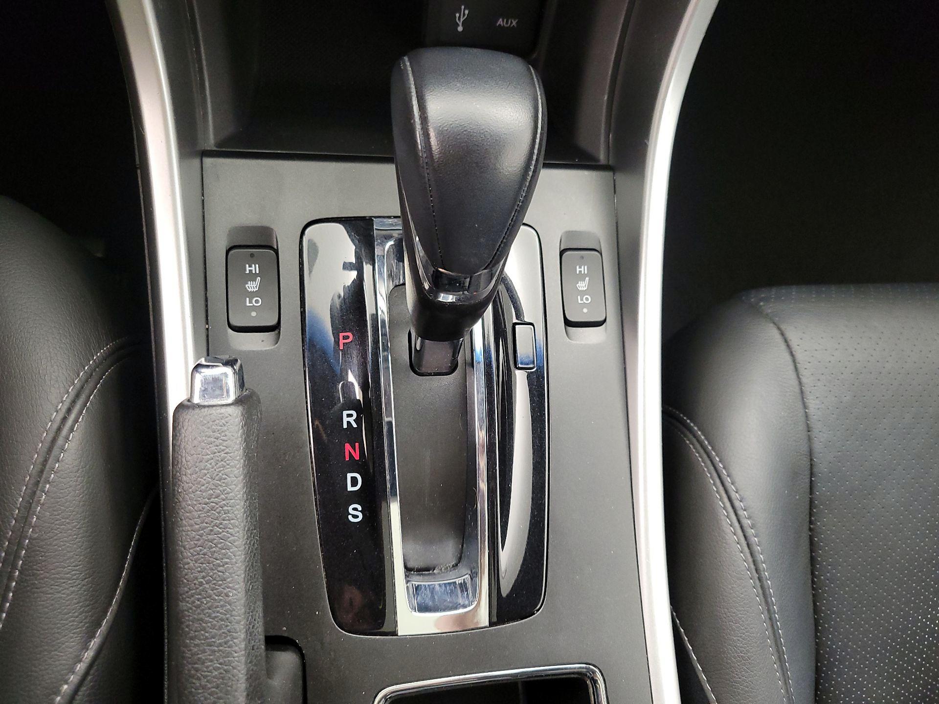 Thumbnail: 2013 Honda Accord - 17
