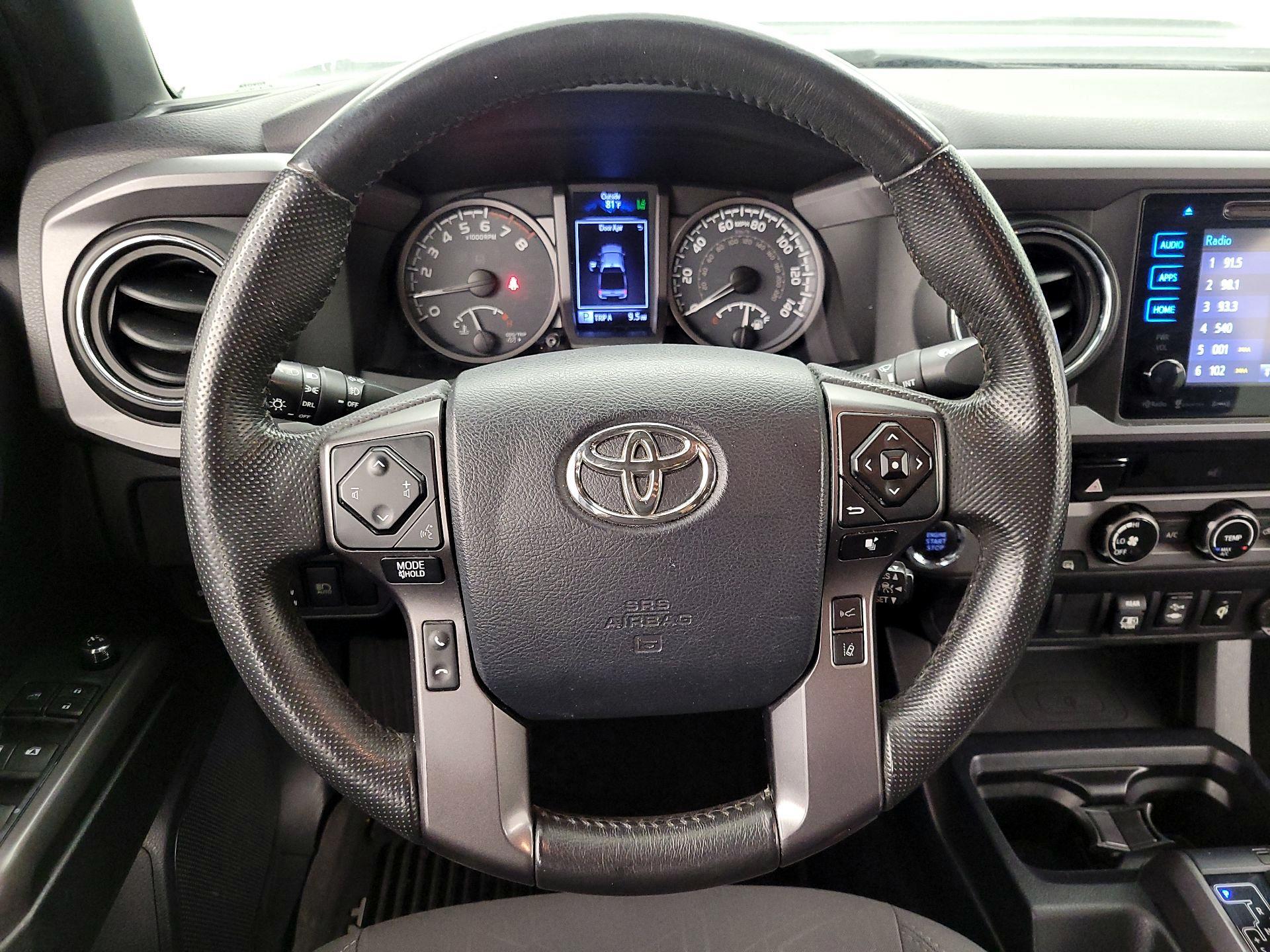 Thumbnail: 2018 Toyota Tacoma - 10