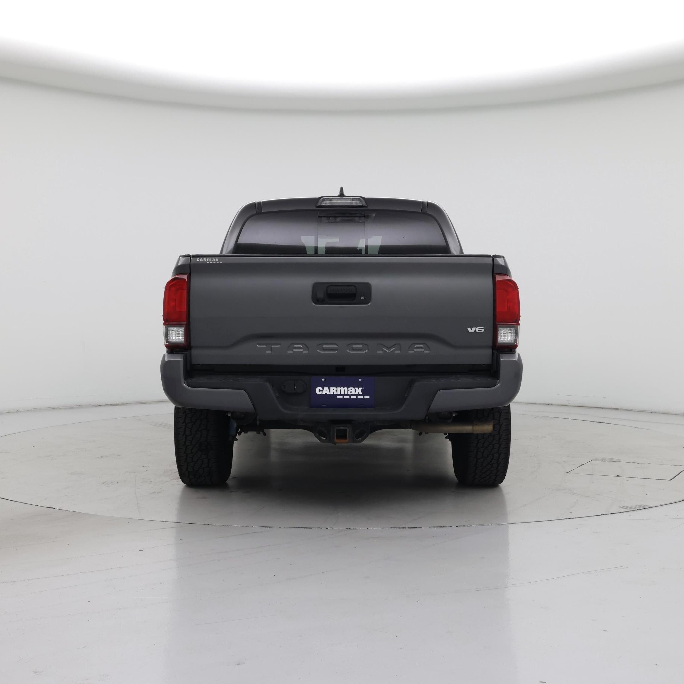 Thumbnail: 2018 Toyota Tacoma - 6