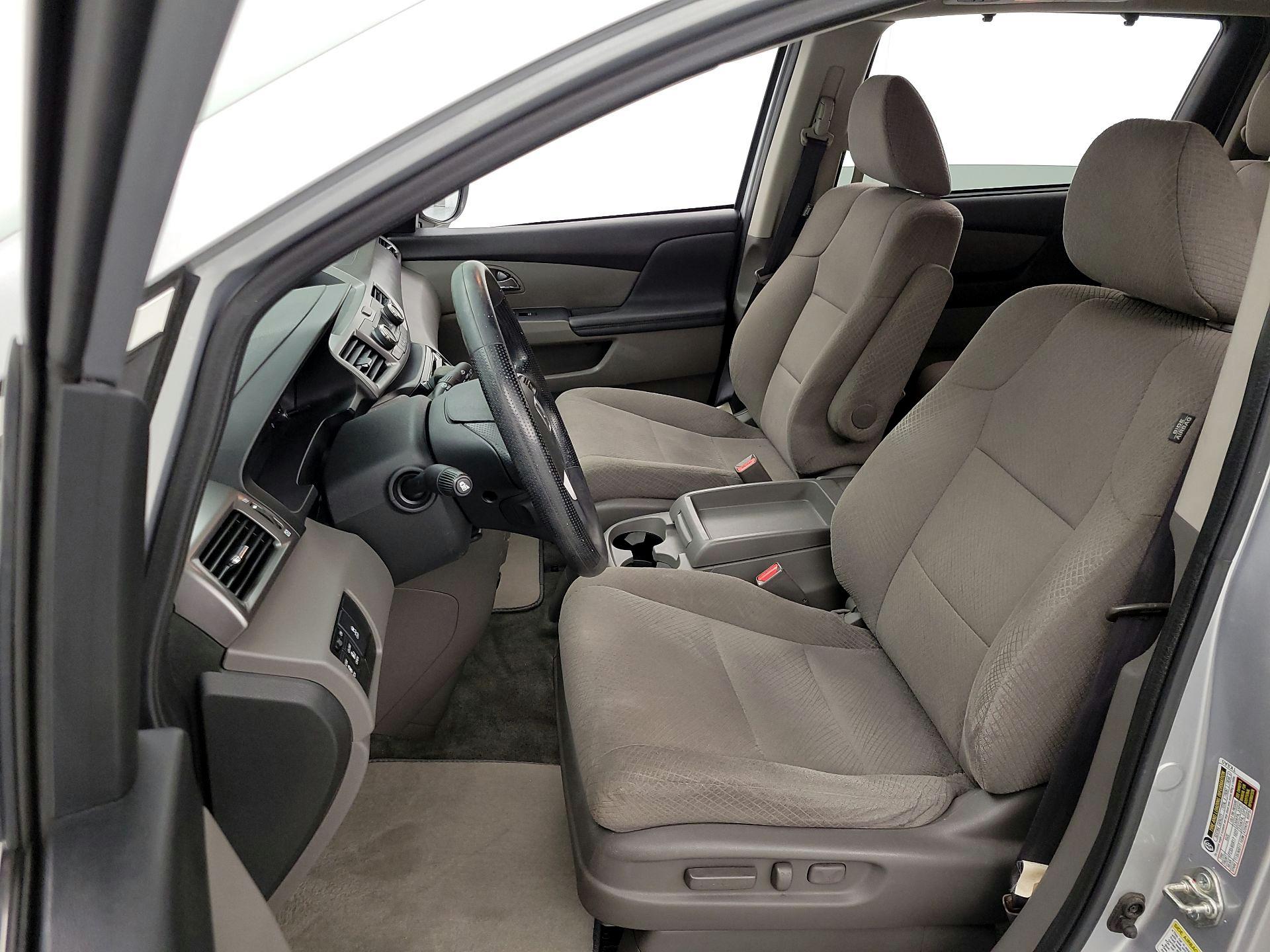 Thumbnail: 2015 Honda Odyssey - 11