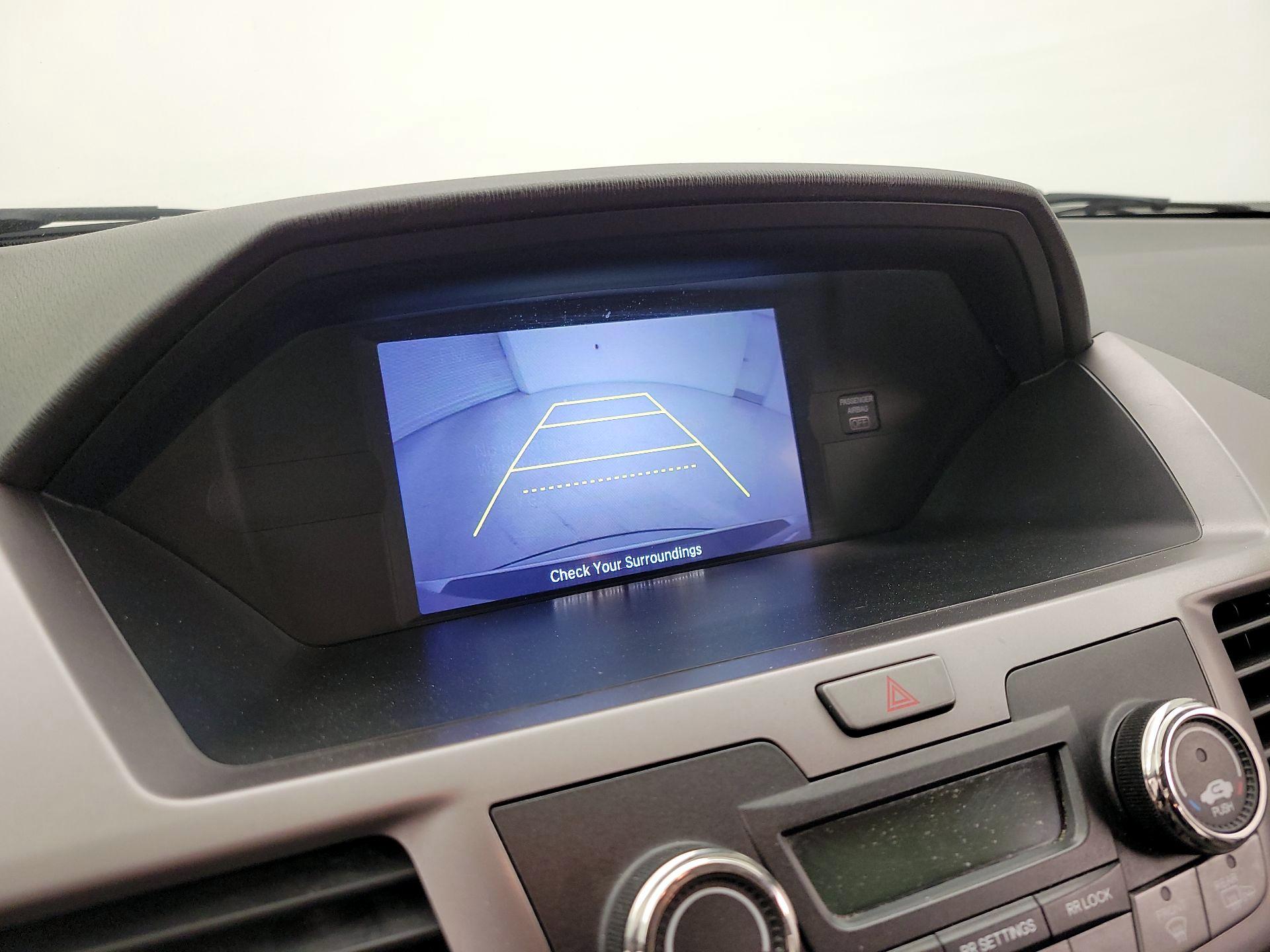 Thumbnail: 2015 Honda Odyssey - 14