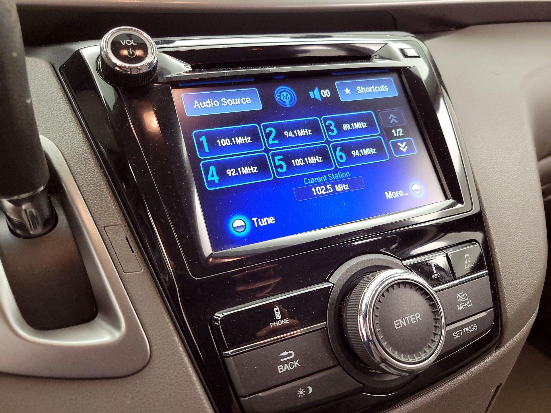 Thumbnail: 2015 Honda Odyssey - 15