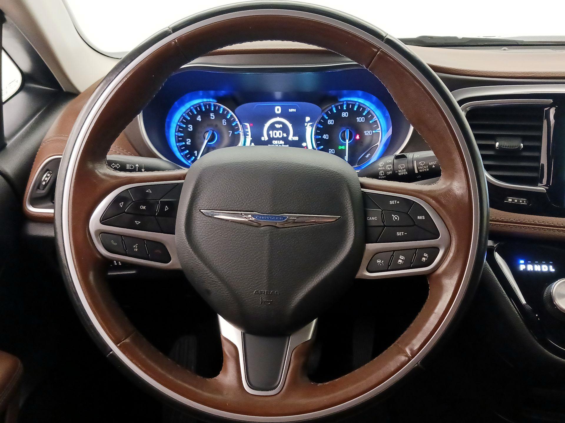 Thumbnail: 2019 Chrysler Pacifica - 10