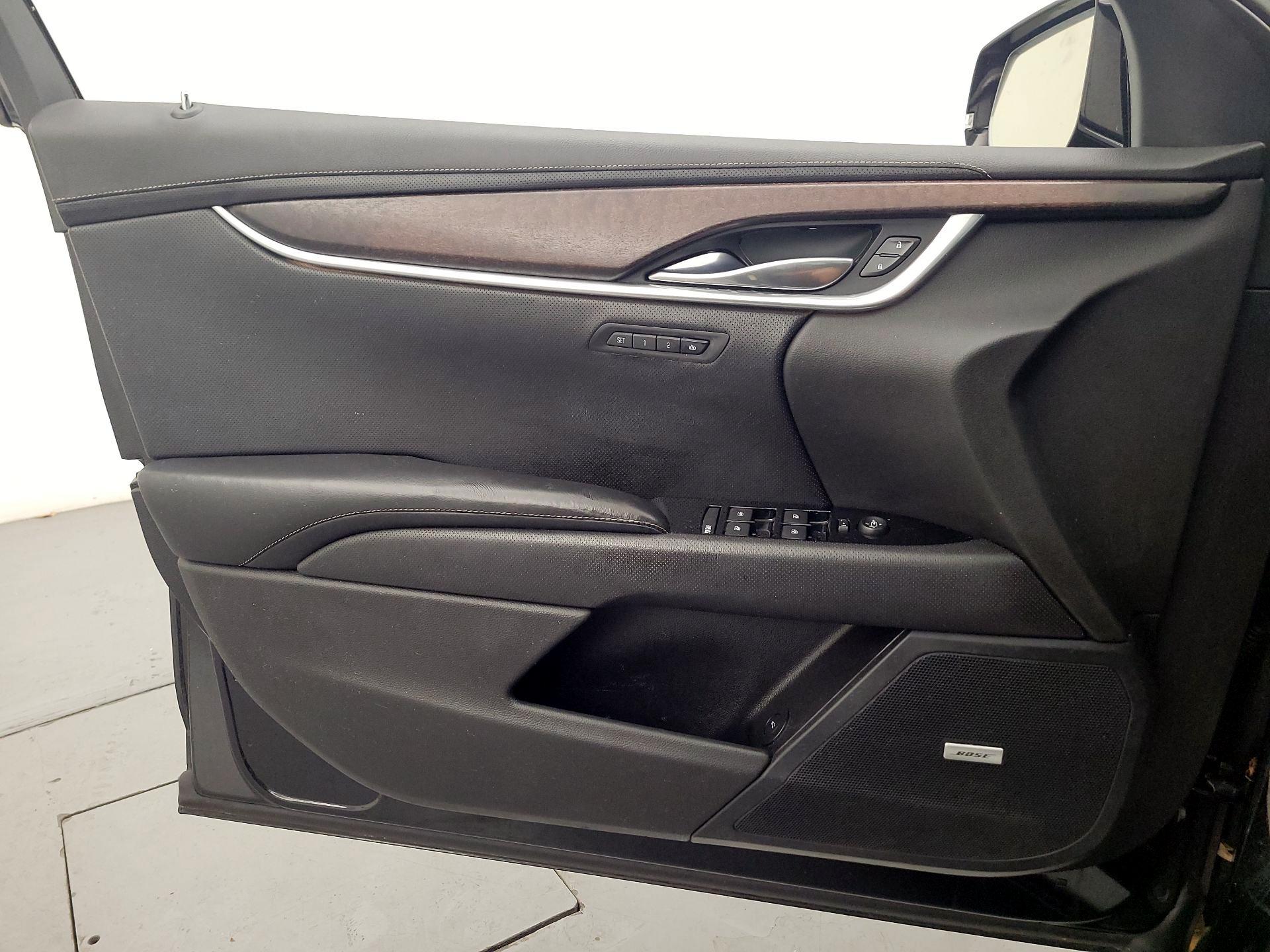 Thumbnail: 2018 Cadillac XTS - 12