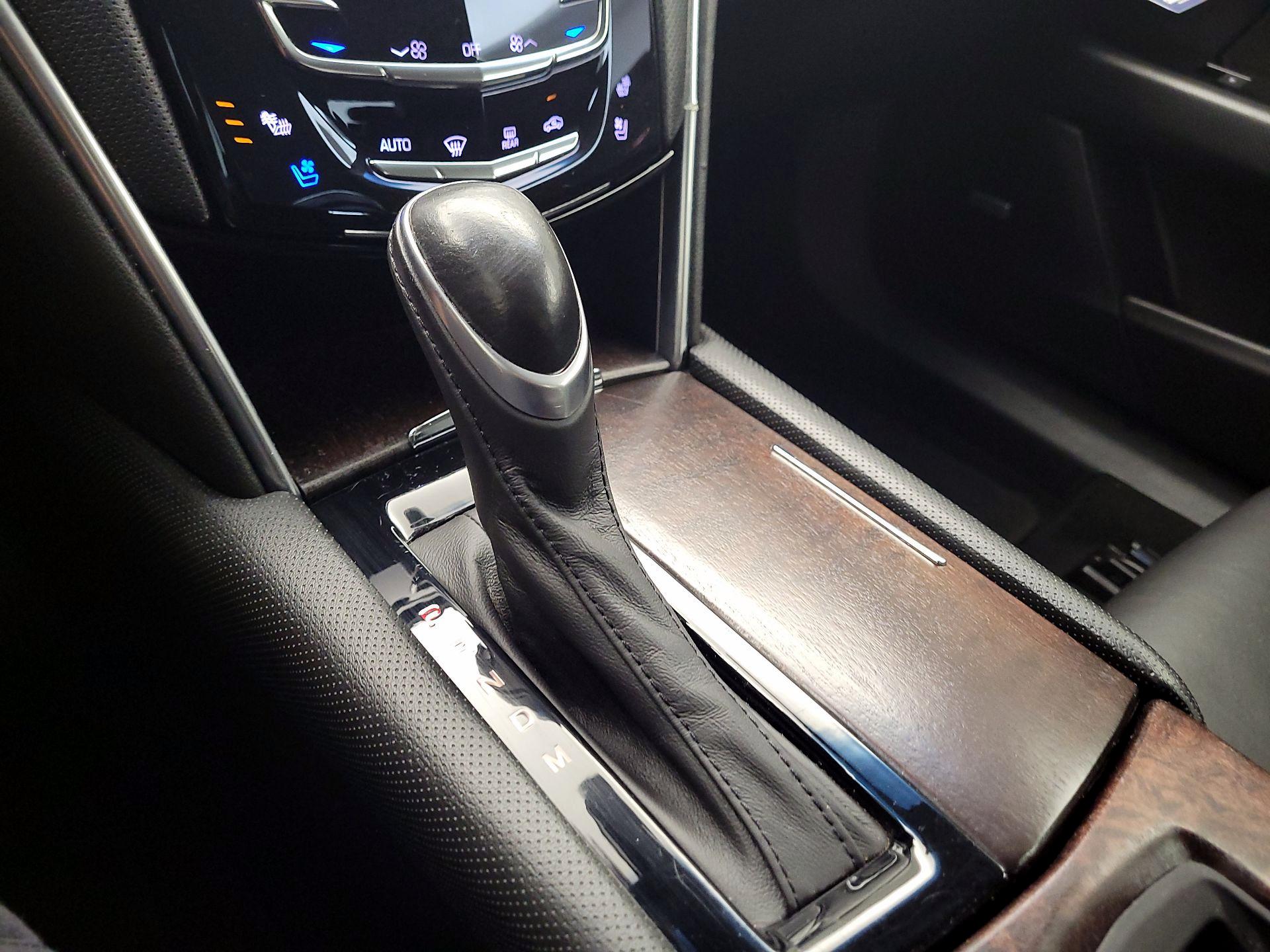 Thumbnail: 2018 Cadillac XTS - 15