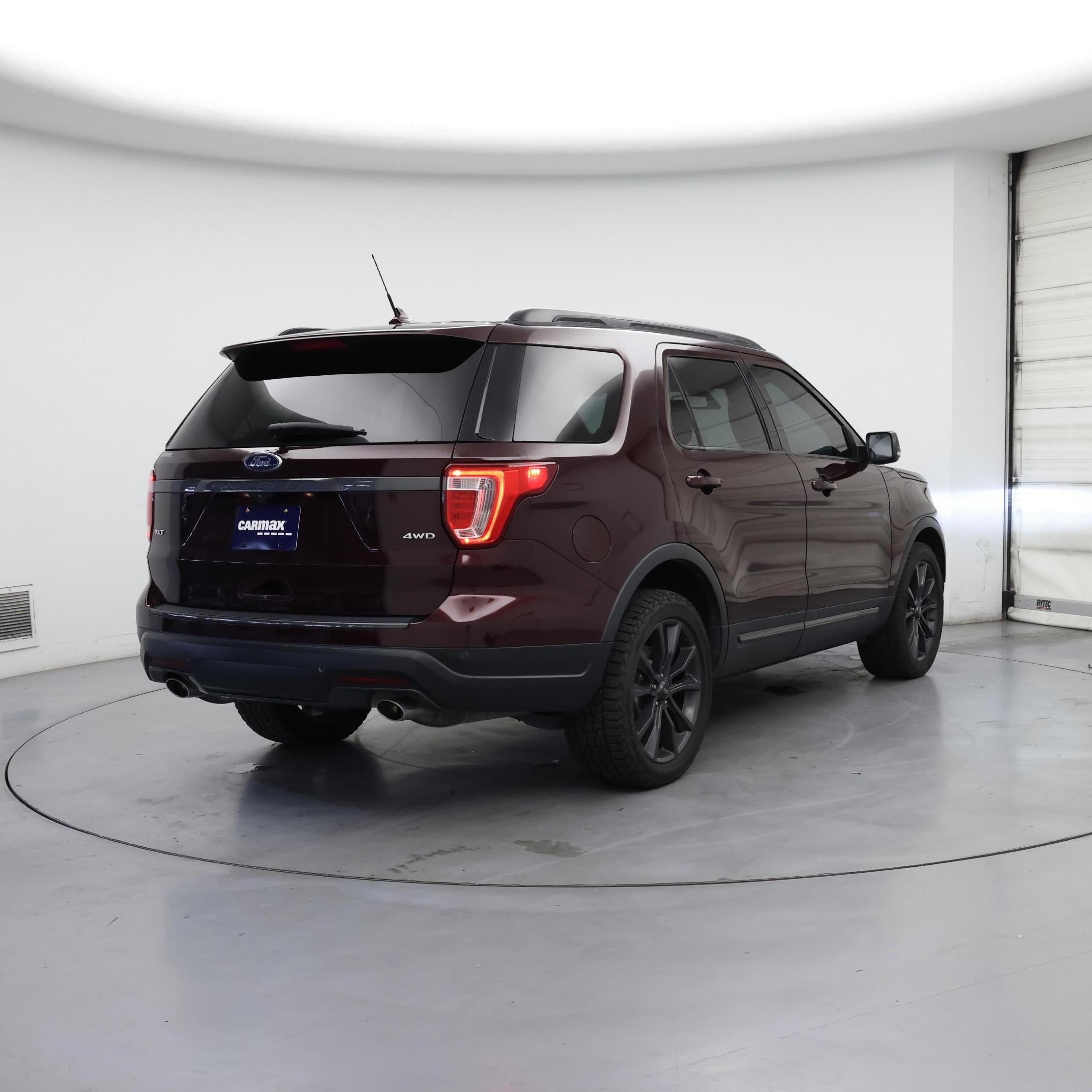 Thumbnail: 2018 Ford Explorer - 8