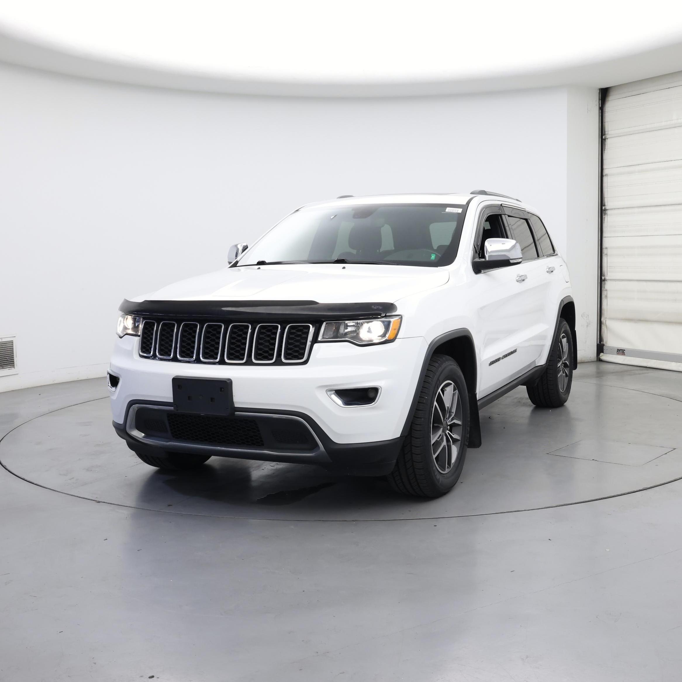 Thumbnail: 2020 Jeep Grand Cherokee - 4