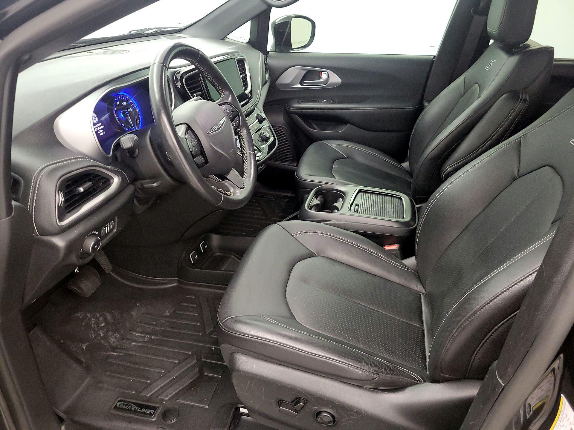 Thumbnail: 2021 Chrysler Pacifica - 11