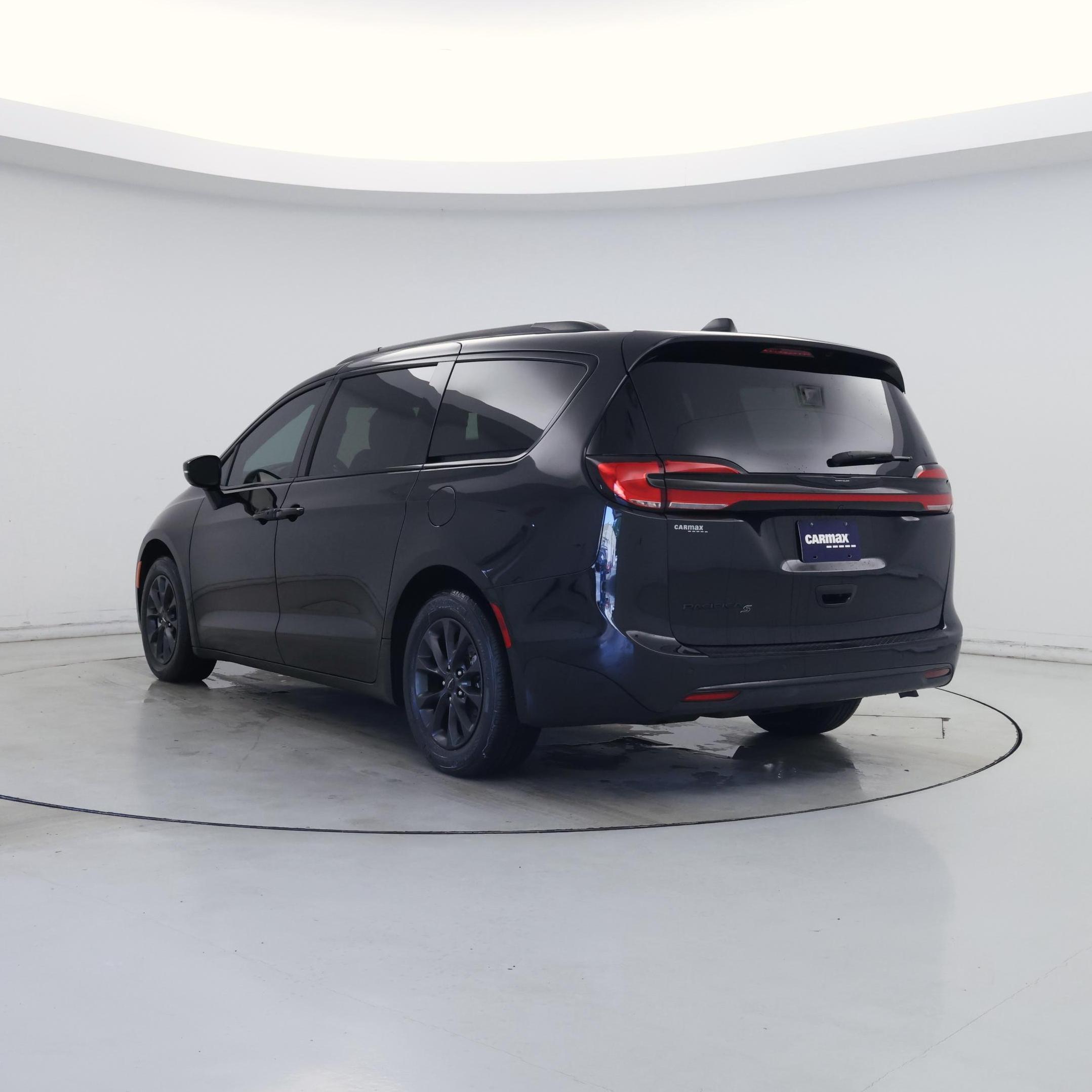 Thumbnail: 2021 Chrysler Pacifica - 2