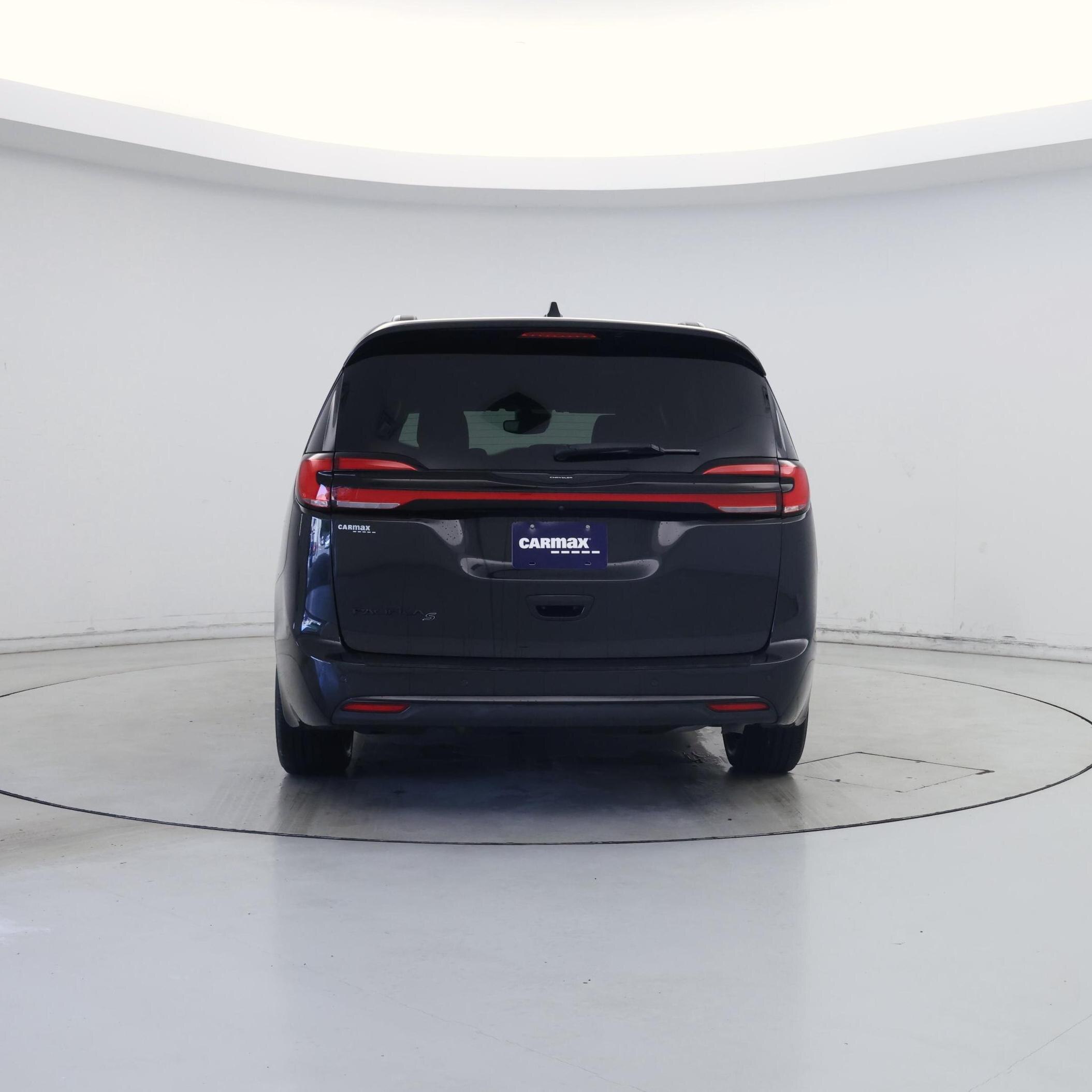 Thumbnail: 2021 Chrysler Pacifica - 6
