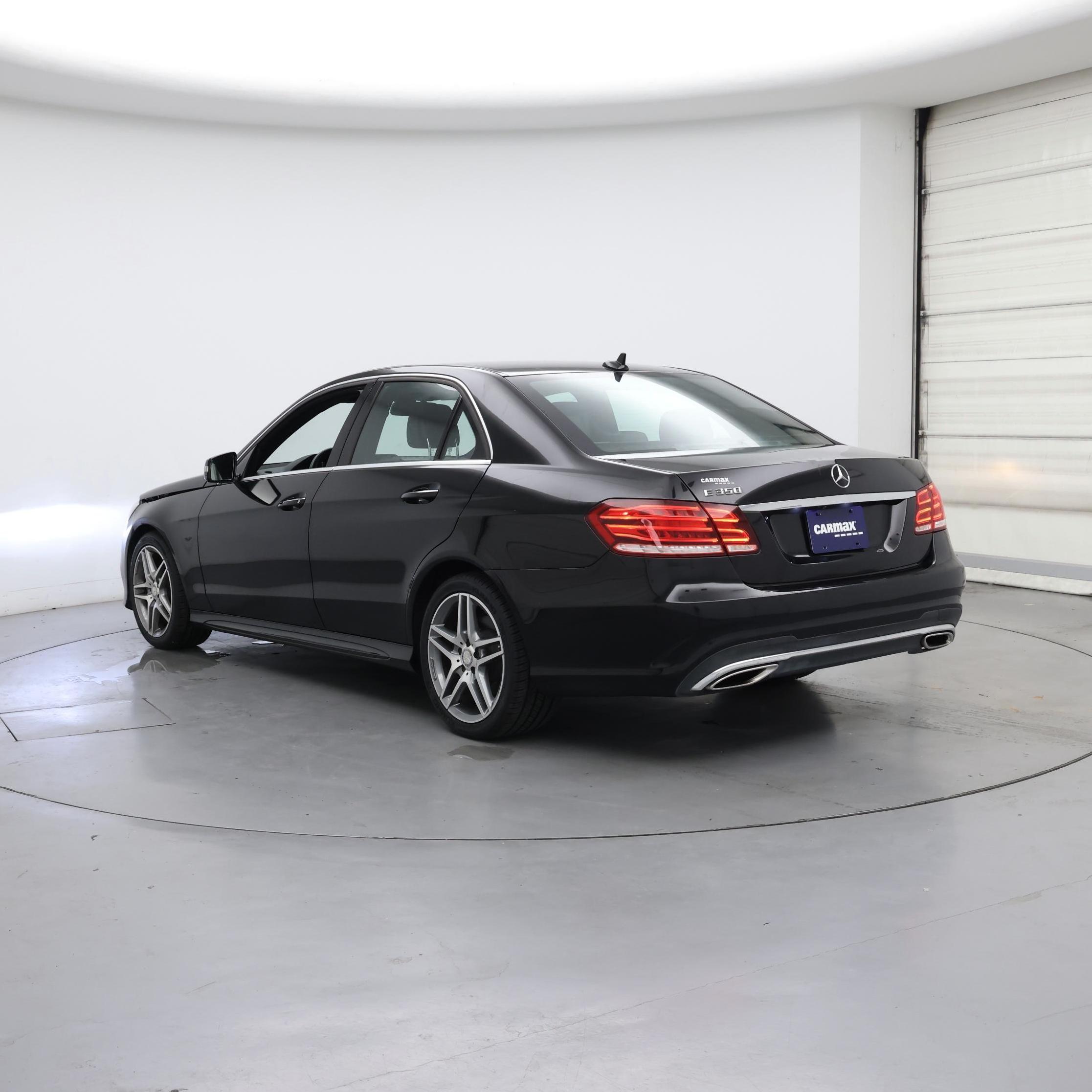 Thumbnail: 2016 Mercedes-Benz E-Class - 2