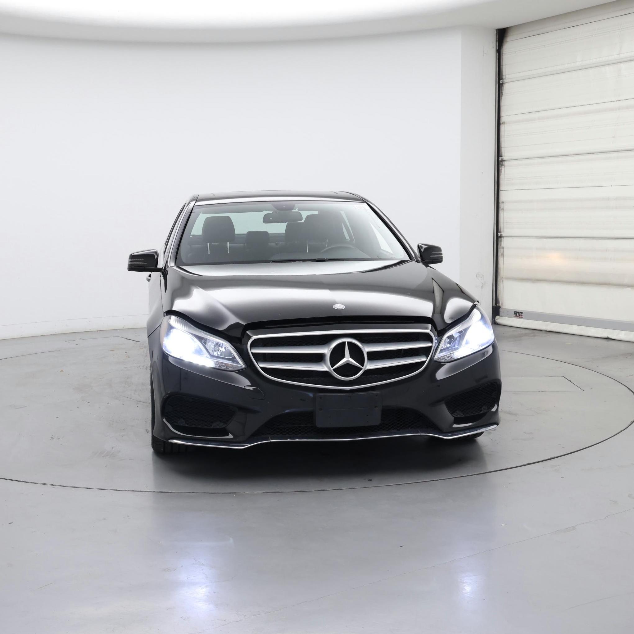 Thumbnail: 2016 Mercedes-Benz E-Class - 5