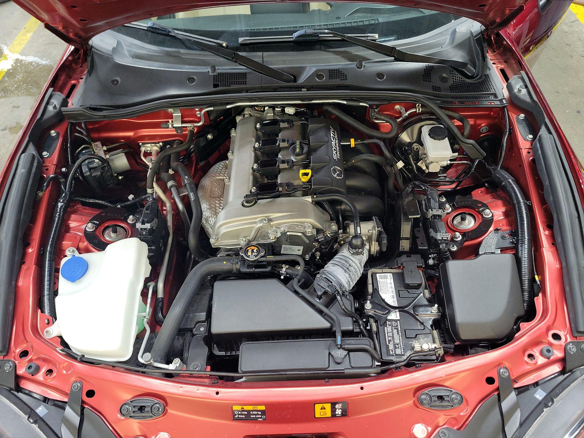 Thumbnail: 2019 Mazda MX-5 Miata - 20