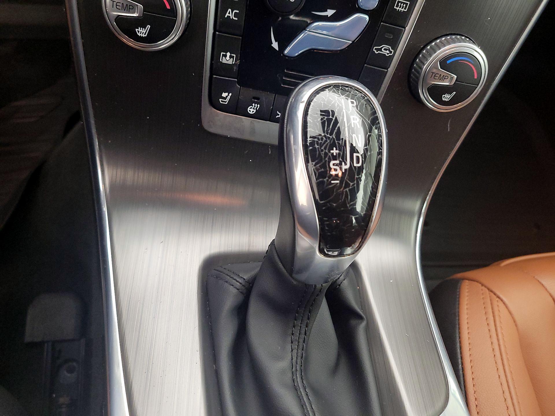 Thumbnail: 2016 Volvo S60 - 15