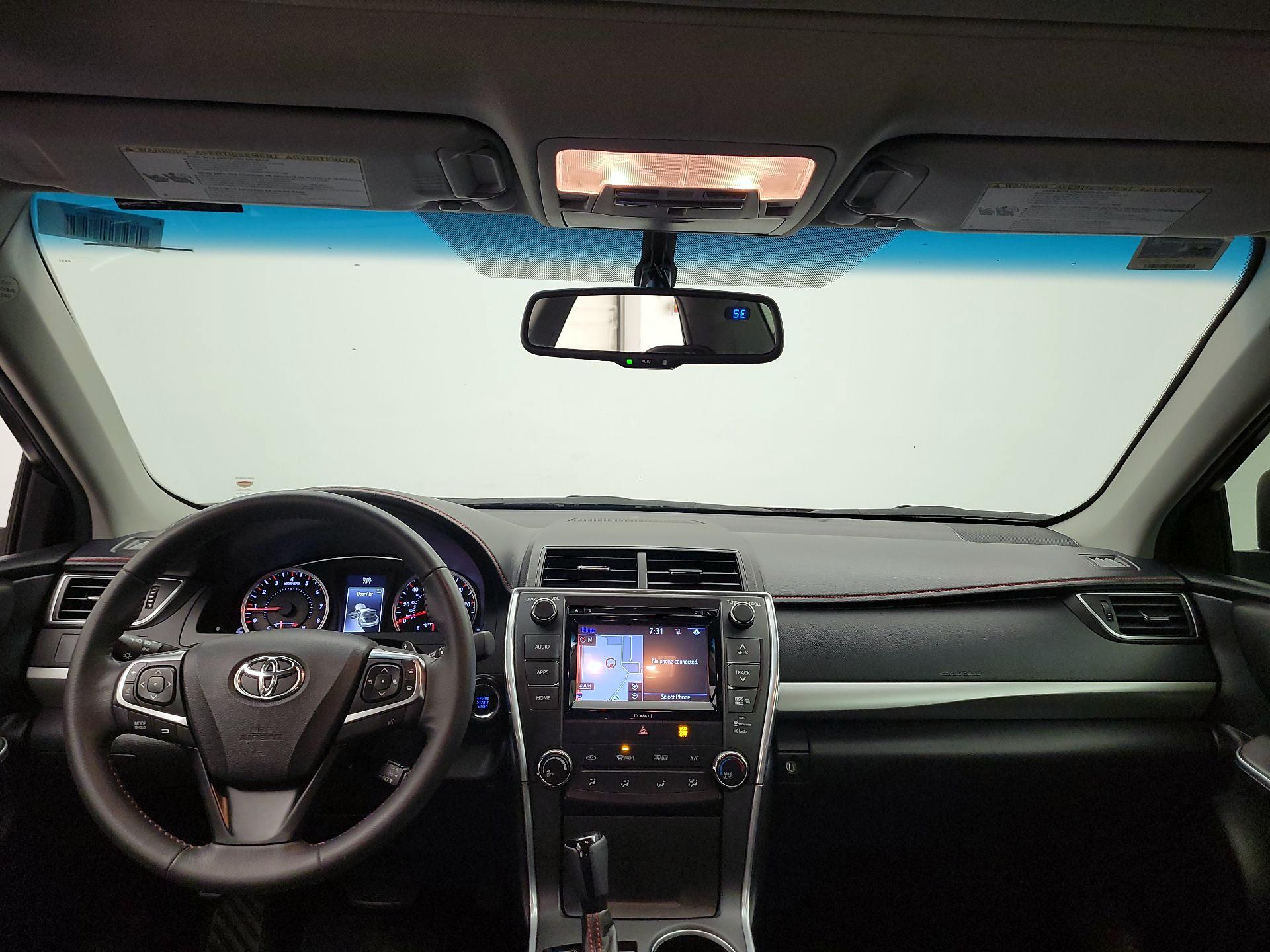 Thumbnail: 2017 Toyota Camry - 9