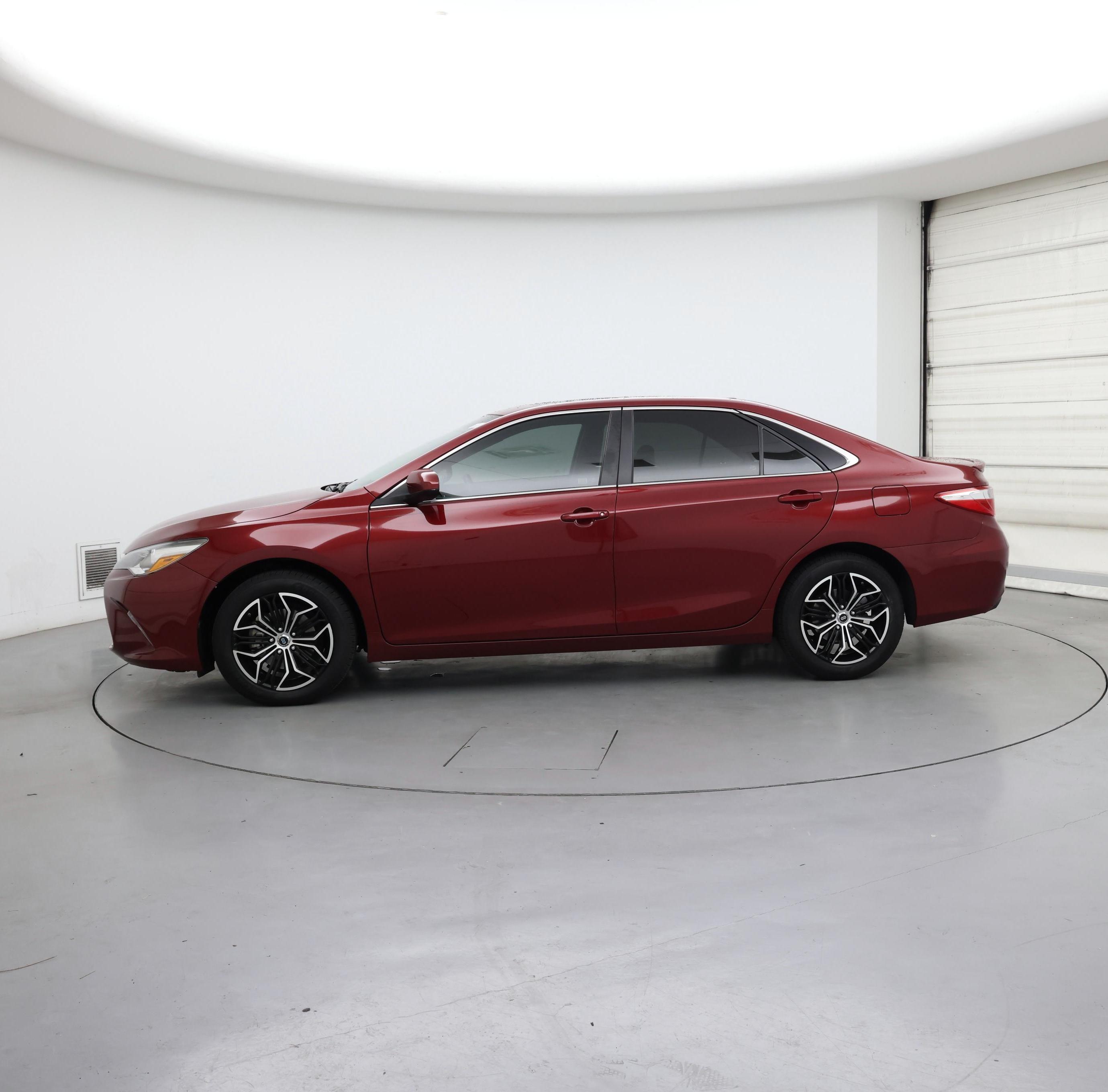 Thumbnail: 2017 Toyota Camry - 3