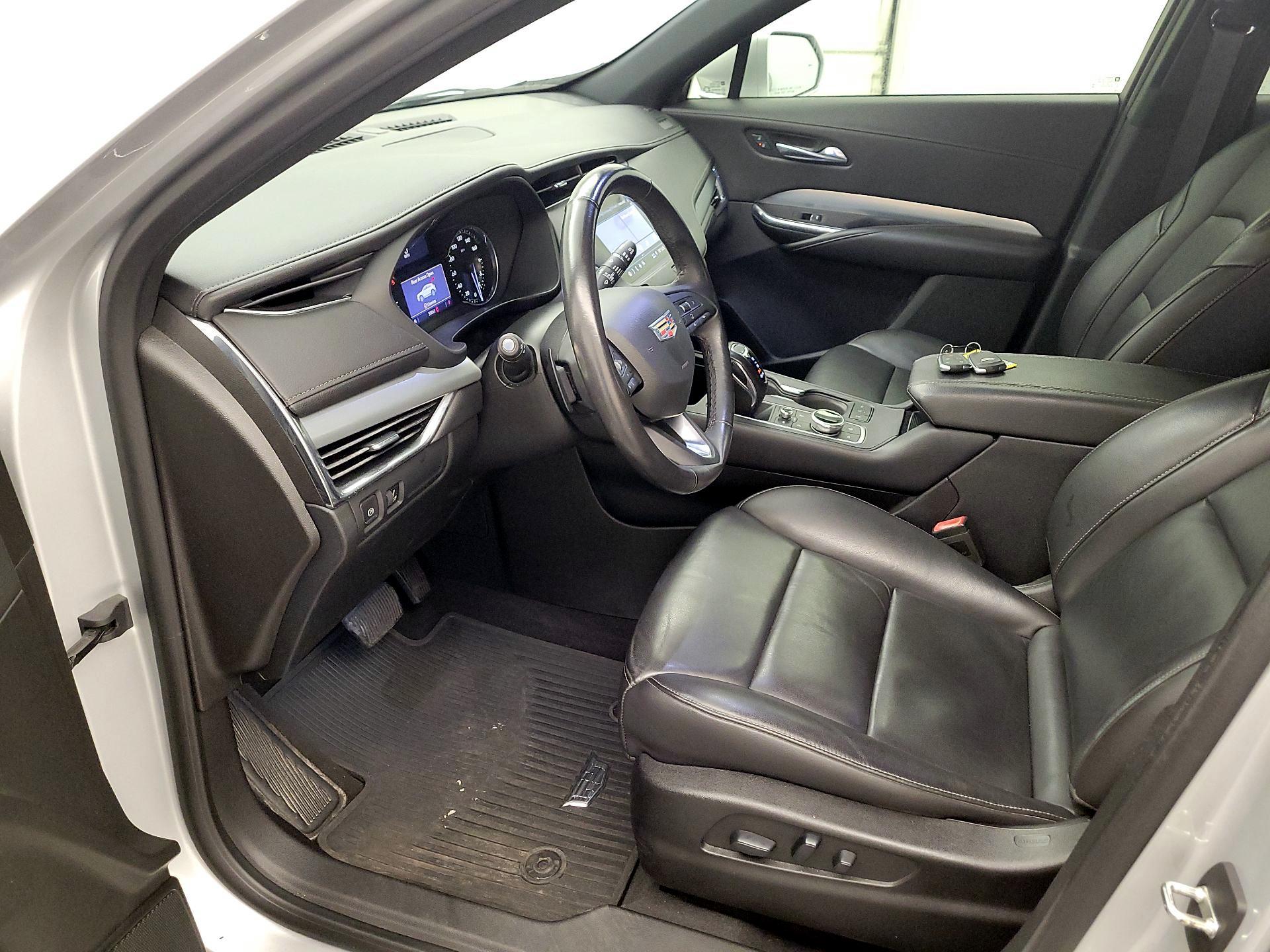 Thumbnail: 2019 Cadillac XT4 - 11