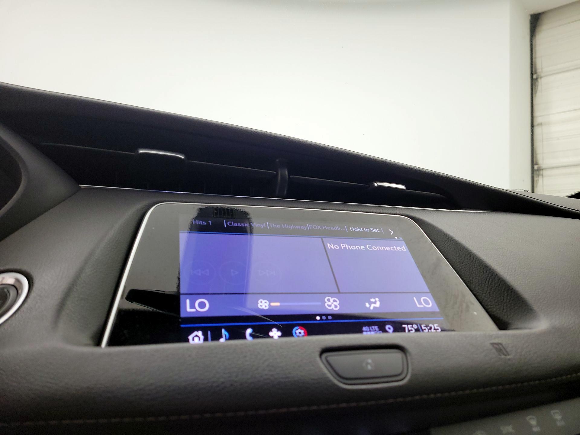 Thumbnail: 2019 Cadillac XT4 - 13