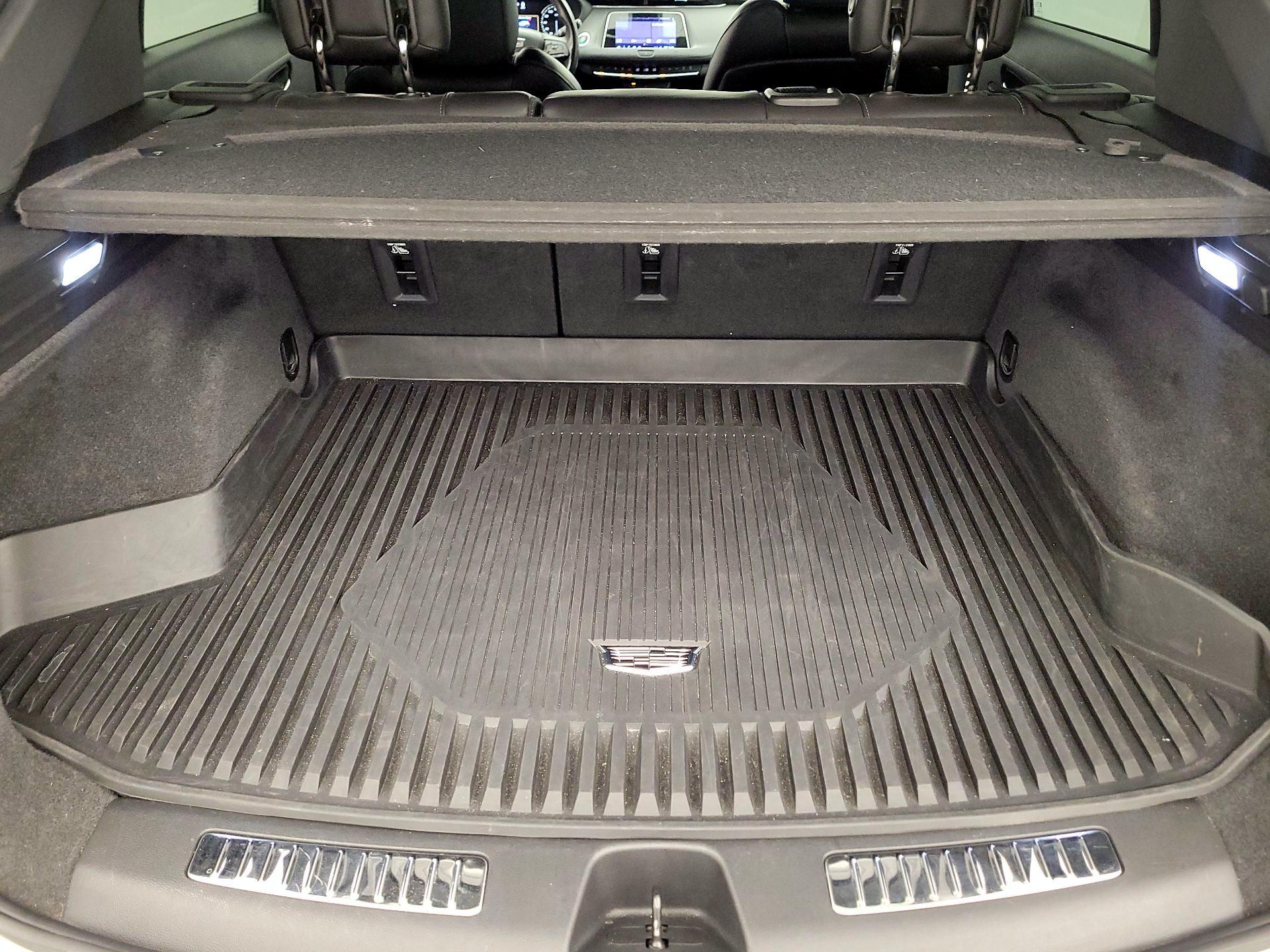 Thumbnail: 2019 Cadillac XT4 - 16