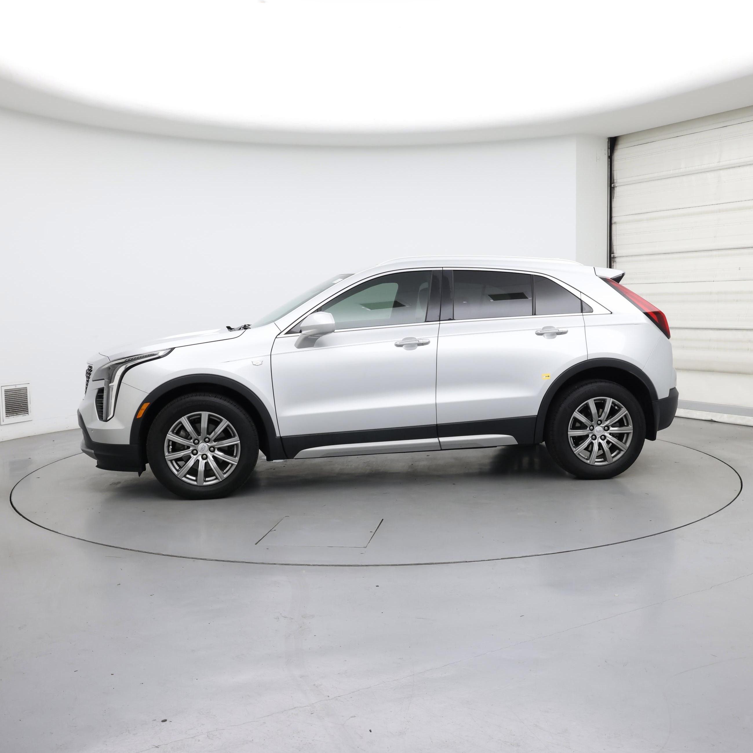 Thumbnail: 2019 Cadillac XT4 - 3