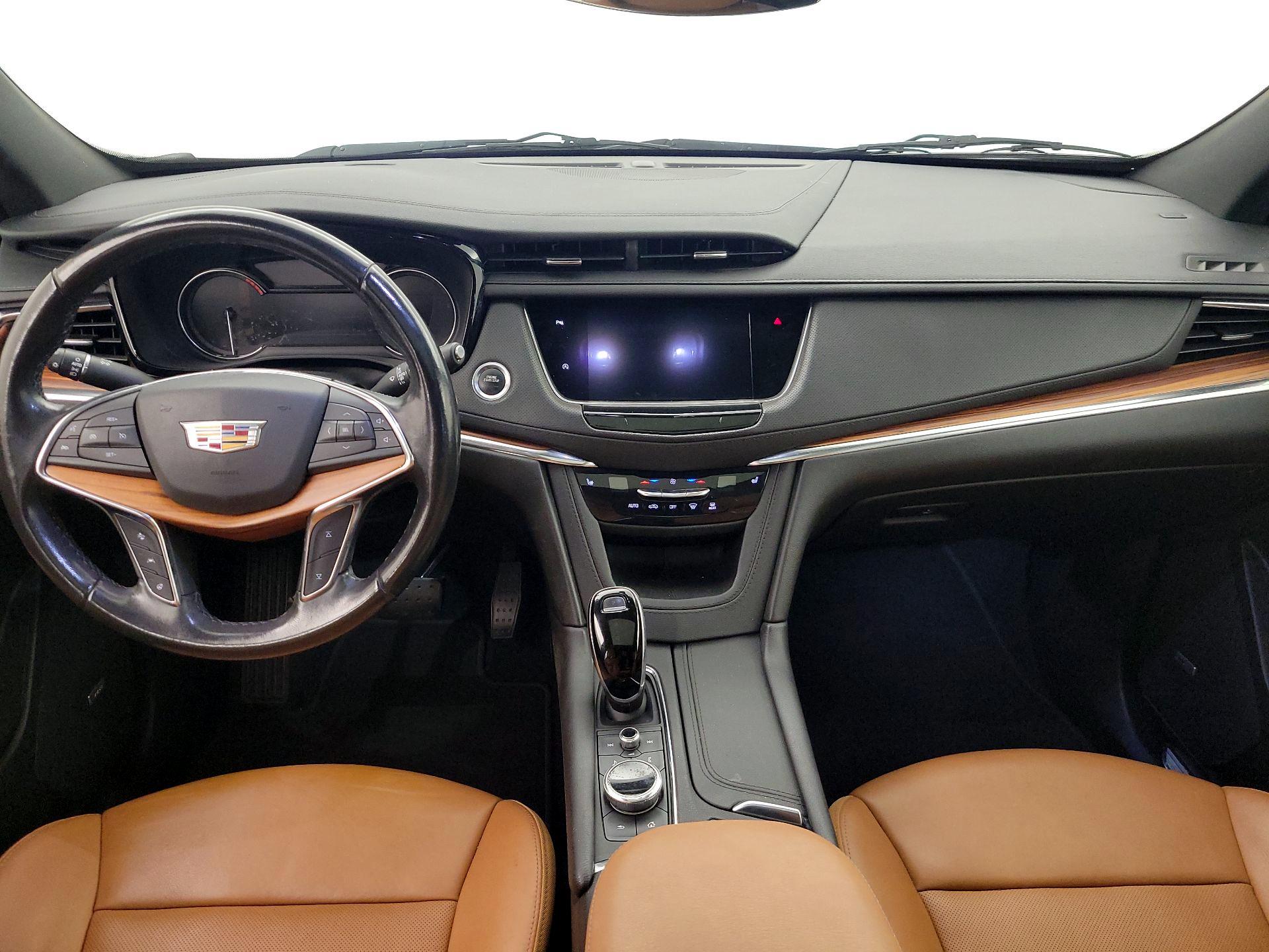 Thumbnail: 2020 Cadillac XT5 - 9